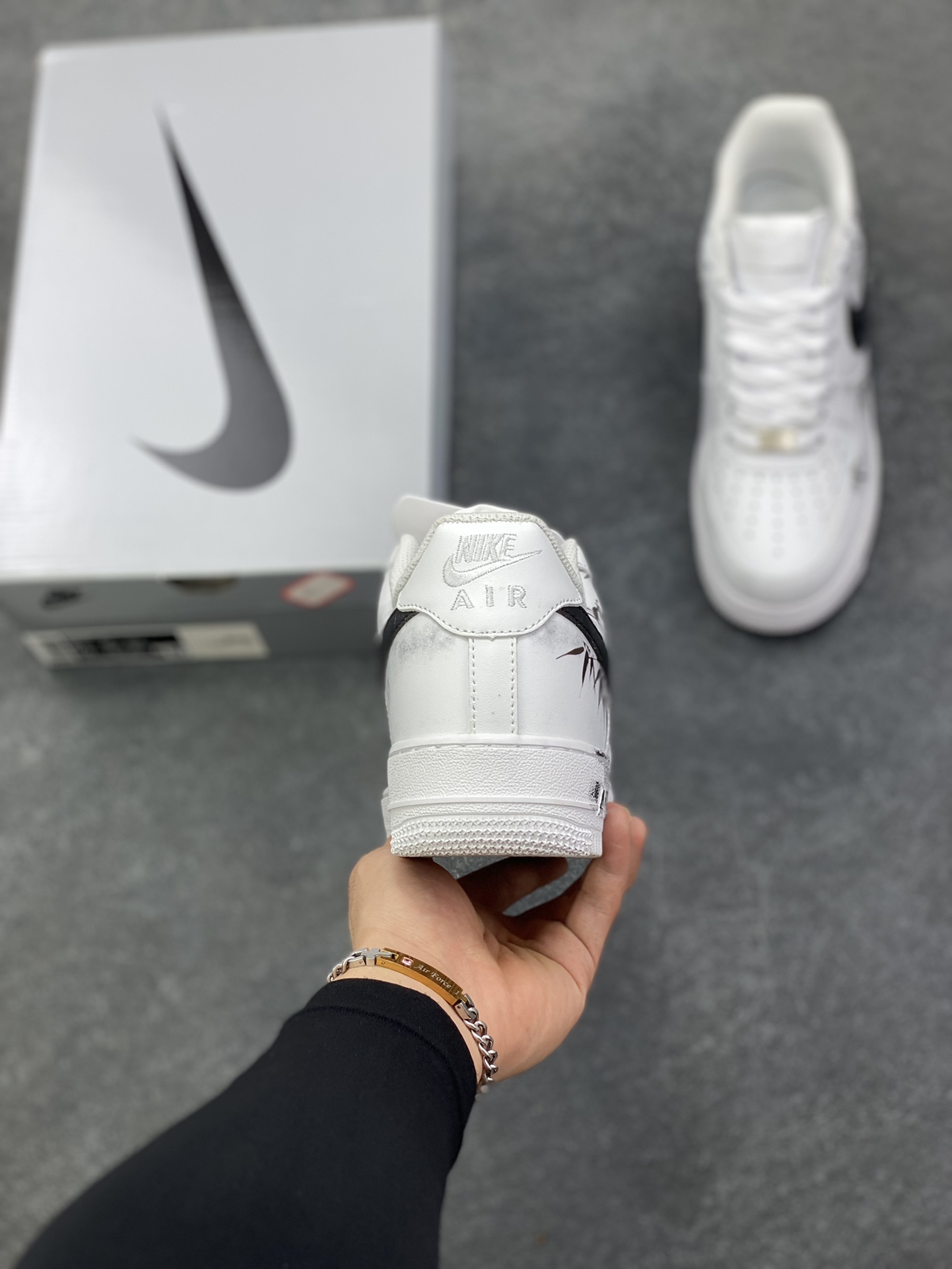 图片[4]-Nike Air Force 1 Low’07 竹林 空军一号低帮休闲板鞋 定制皮料 定制鞋盒 原楦原纸板 纯正空军版型 内置全掌气垫 货号：ZH0316-122 尺码：36 36.5 37.5 38 38.5 39 40 40.5 41 42 42.5 43 44 44.5 45-选品中心