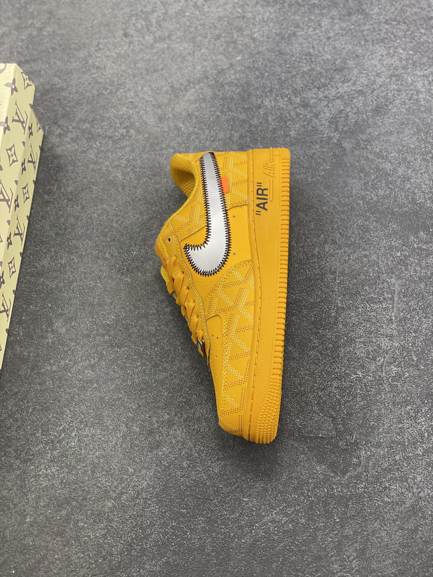 图片[7]-Nike Air Force 1 Low 空军一号低帮百搭休闲运动板鞋。柔软、弹性十足的缓震性能和出色的中底设计，横跨复古与现代的外型结合，造就出风靡全球三十多年的Force 1，直到今天还深受青睐。 货号：GS9875-002 尺码：36 36.5 37.5 38 38.5 39 40 40.5 41 42 42.5 43 44 44.5 45-选品中心