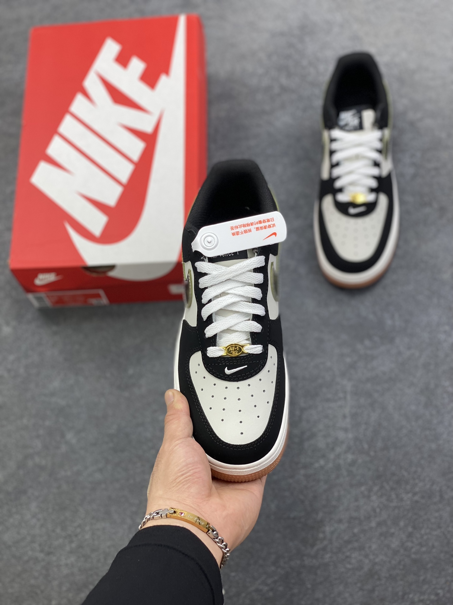 图片[2]-Air Force 1 Low 迷彩 原楦头原纸板 打造纯正空军版型 #专注外贸渠道 全掌内置蜂窝气垫 #原盒配件 原厂中底钢印、拉帮完美 货号：HQ1967-200 尺码：35.5 36 36.5 37.5 38 38.5 39 40 40.5 41 42 42.5 43 44 44.5 45-选品中心