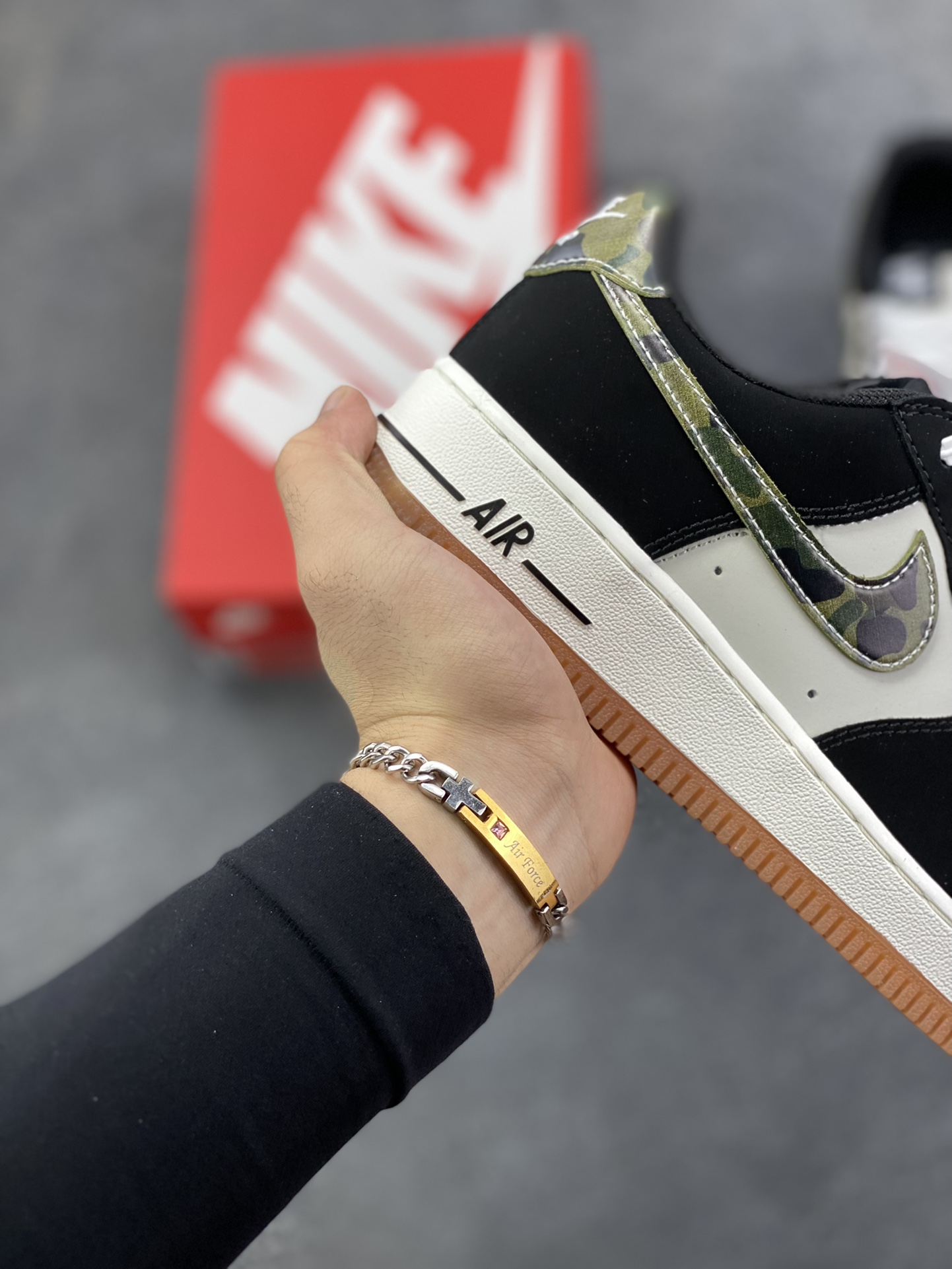 图片[6]-Air Force 1 Low 迷彩 原楦头原纸板 打造纯正空军版型 #专注外贸渠道 全掌内置蜂窝气垫 #原盒配件 原厂中底钢印、拉帮完美 货号：HQ1967-200 尺码：35.5 36 36.5 37.5 38 38.5 39 40 40.5 41 42 42.5 43 44 44.5 45-选品中心