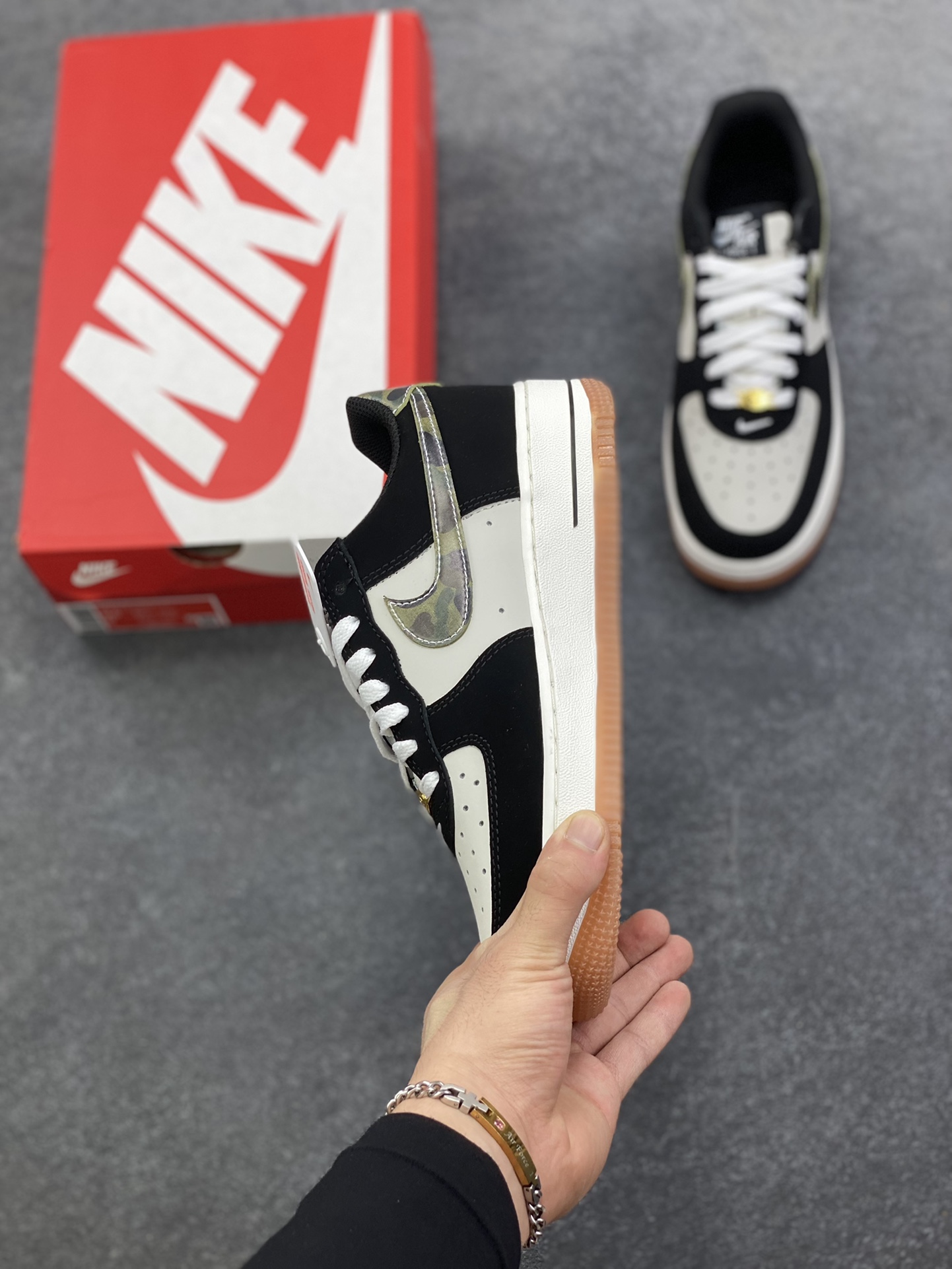 图片[3]-Air Force 1 Low 迷彩 原楦头原纸板 打造纯正空军版型 #专注外贸渠道 全掌内置蜂窝气垫 #原盒配件 原厂中底钢印、拉帮完美 货号：HQ1967-200 尺码：35.5 36 36.5 37.5 38 38.5 39 40 40.5 41 42 42.5 43 44 44.5 45-选品中心