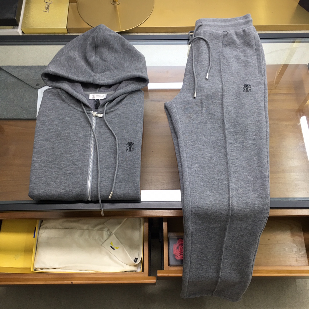 NO:622205,New product suit vest, pants P [BC] for sale, autumn and winter/AW latest season B*C cashmere-like knitted hooded vest suit in selected colors  This double-zipper vest is knitted with this season's selected cashmere. The unique texture makes the seasonal colors more refined and tasteful. The fabric is of the highest quality and the double-zipper hooded version. High-grade fibers bring a soft and warm touch. Customized LOGO pattern pull zipper. Iconic badge details on the chest. Low-key and elegant. Rib weaving on the cuffs and hem, both comfortable and flexible. Navy blue, medium gray M～3XL.,, hats, alexander wang19860909新品套装马甲 裤P【BC】拆卖 秋冬/AW最新季 B*C 精选色调羊绒感针织连帽马甲套装 这款双拉链马甲以本季精选羊绒感针织而成,独特的质感令季节色彩更精致又有品味,面料至优的品质与双拉链开襟连帽的版型,高级纤维带来柔软温暖的触感,定制LOGO图案拉头拉链,胸前饰有标志性徽章细节,低调雅致,袖口和下摆罗纹编织,舒适与灵活性兼备 藏蓝色,中灰色M～3XL .,,hats,alexander wang,Men's clothing