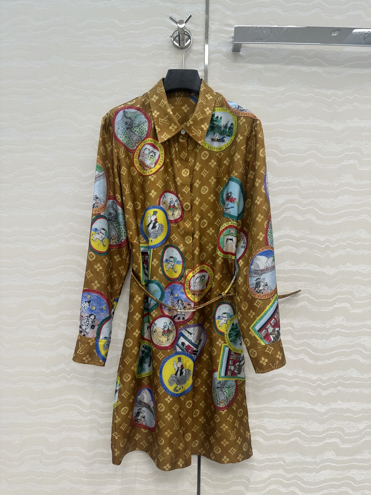 Louis Vuitton Catogram Zijden Overhemdjurk met Riem - Exclusieve Damesmode