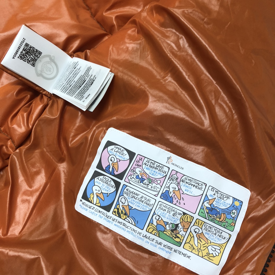 🆕 Moncler 盟可睐 新品 Parana男士黑金漆面连帽短款羽绒服～专柜同步上新🈶售面料采用原版一
