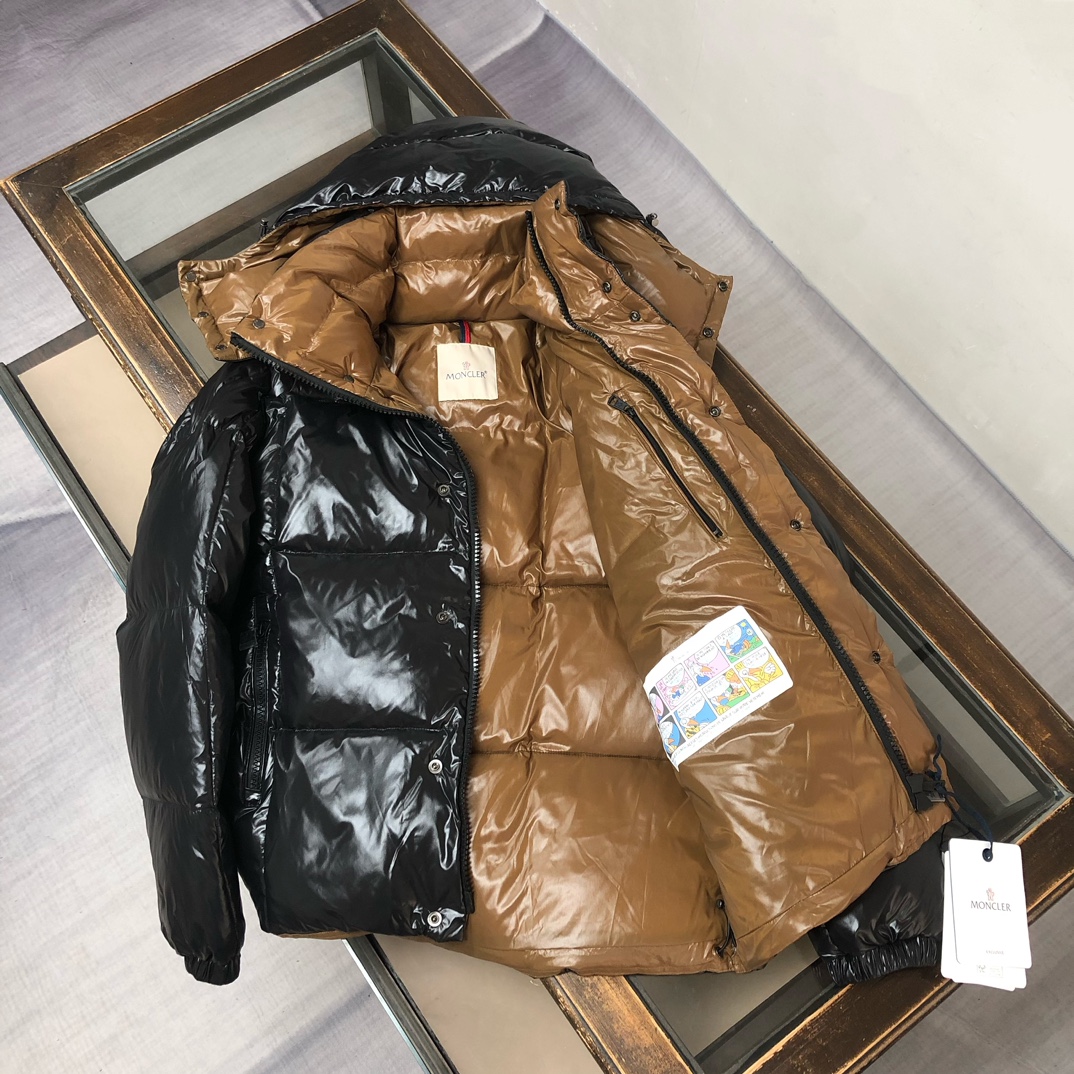 🆕 Moncler 盟可睐 新品 Parana男士黑金漆面连帽短款羽绒服～专柜同步上新🈶售面料采用原版一