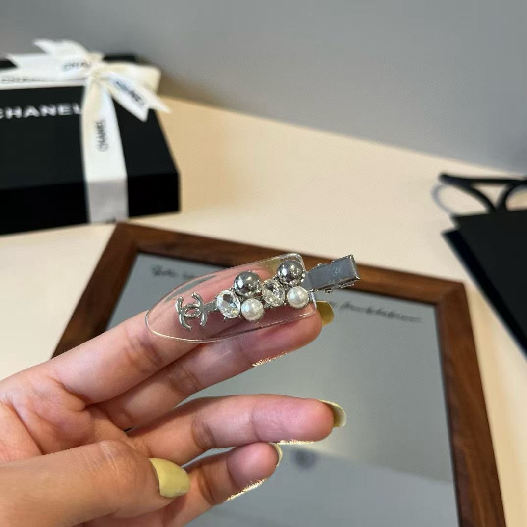 NO:702779,Chanel Chanel hairpins hairpins, hairpins, chanel, chanel, hairpins19860909Chanel香奈儿发夹发夹,发夹,chanel,chanel,hairpins,accessory