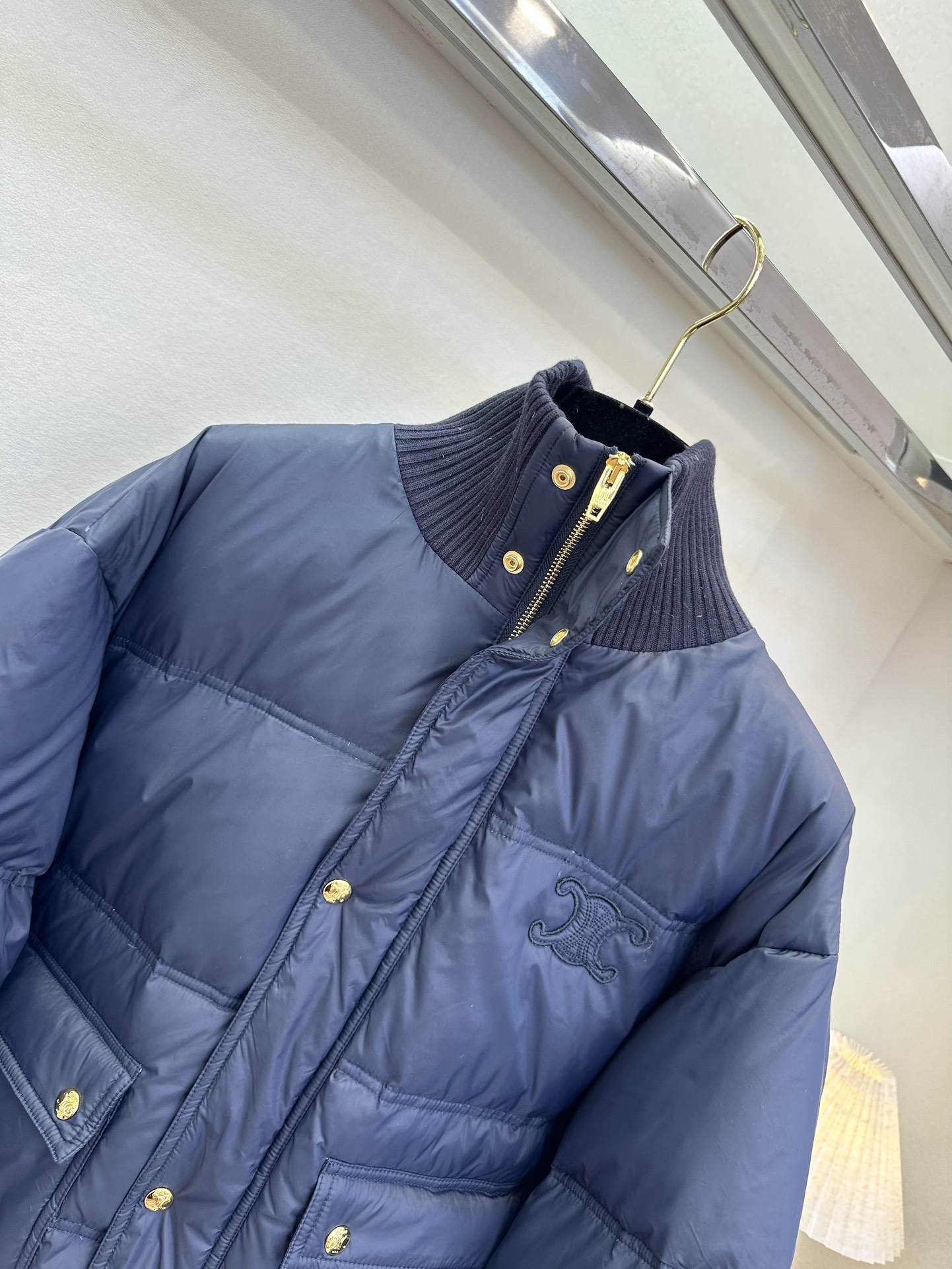 25 F 哇 这个羽绒面包服真的太吸睛了，宽松韩版版型 拼接螺纹针织小高领 冬天的抗寒战服²●SIZE 