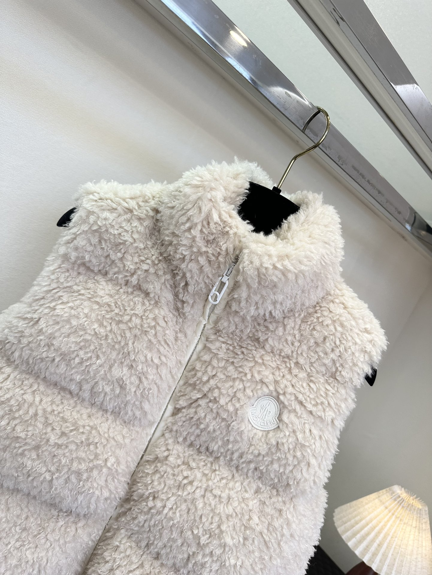 25 F 蒙口颗粒绒 小高领马甲 专柜同步发售 ² ●SIZE s m l●