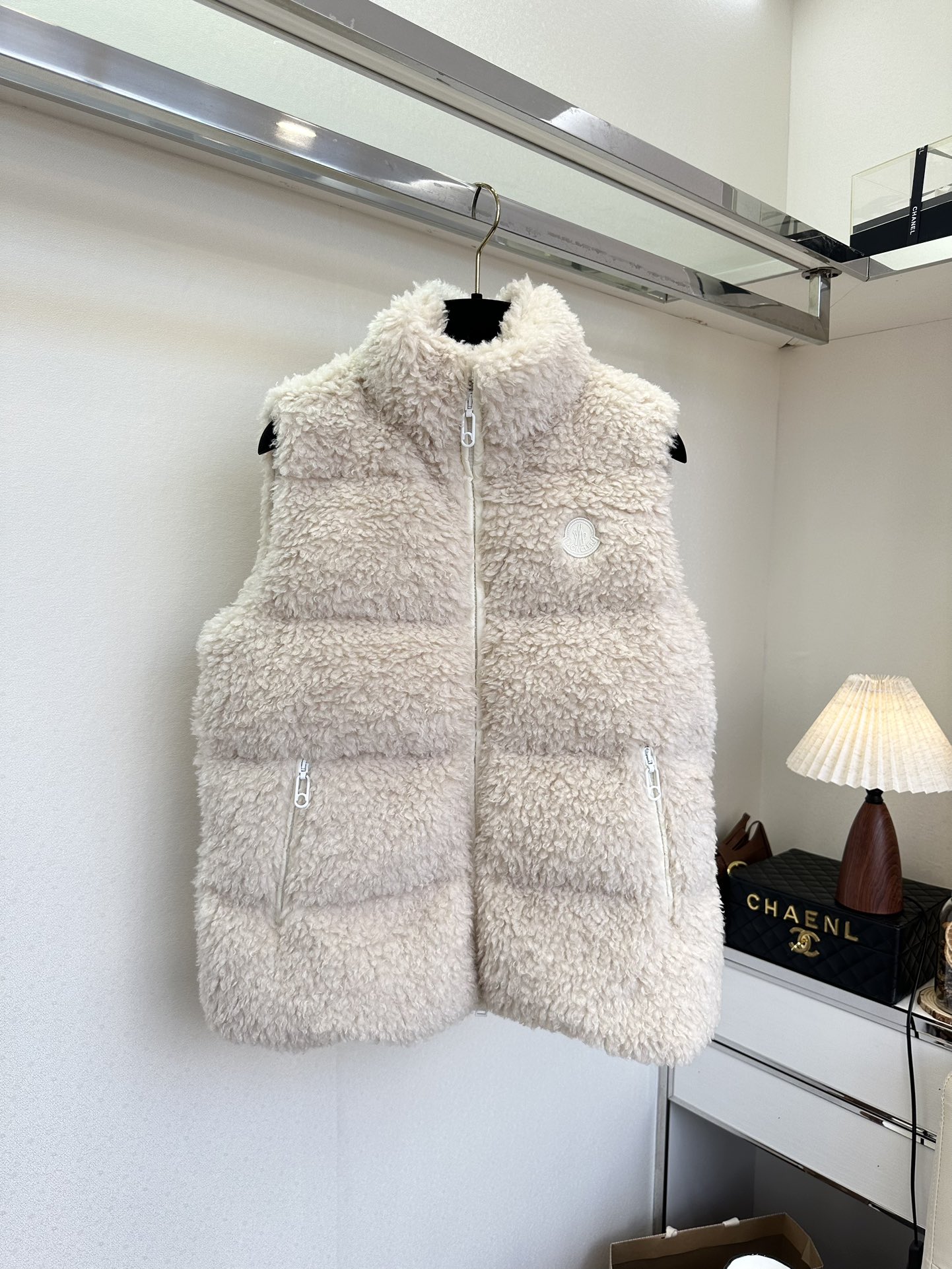 25 F 蒙口颗粒绒 小高领马甲 专柜同步发售 ² ●SIZE s m l●