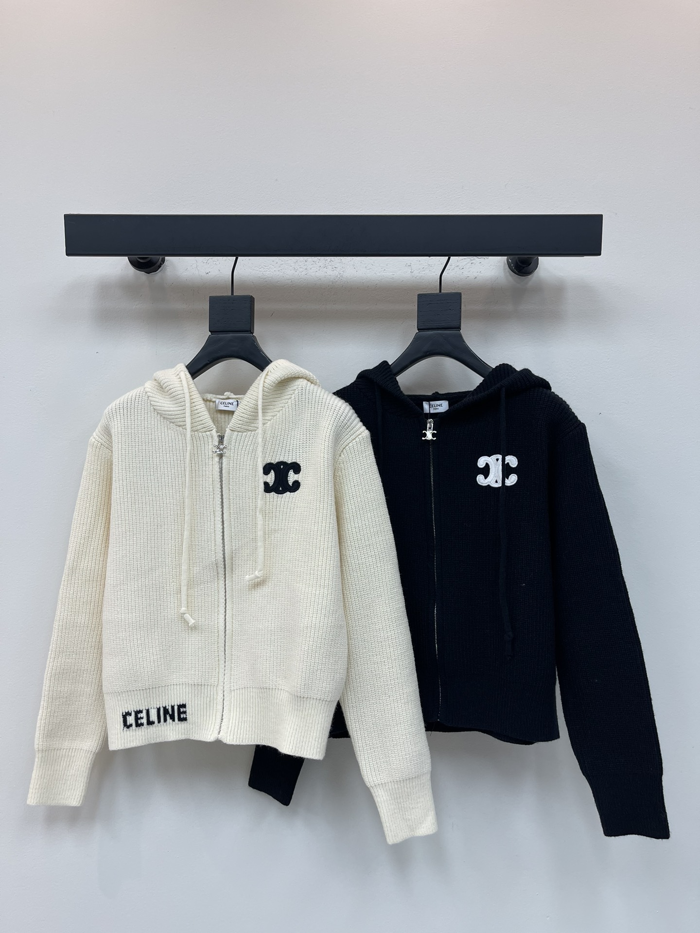 NO:567765,CELIN*25 new autumn and winter hooded zipper high-neck knitted cardigan!  Double C embroidery on the chest + letter LOGO design on the back!  Wool fabric, soft and comfortable!  Stand collar zipper style, slim fit!  SML,,celine,hats,alexander wang19860909CELIN*25秋冬新款连帽拉链高领针织开衫！胸前双C刺绣+背面字母LOGO设计！羊毛面料,柔软舒适！立领拉链款,修身显瘦！SML,,celine,hats,alexander wang,Women's clothing