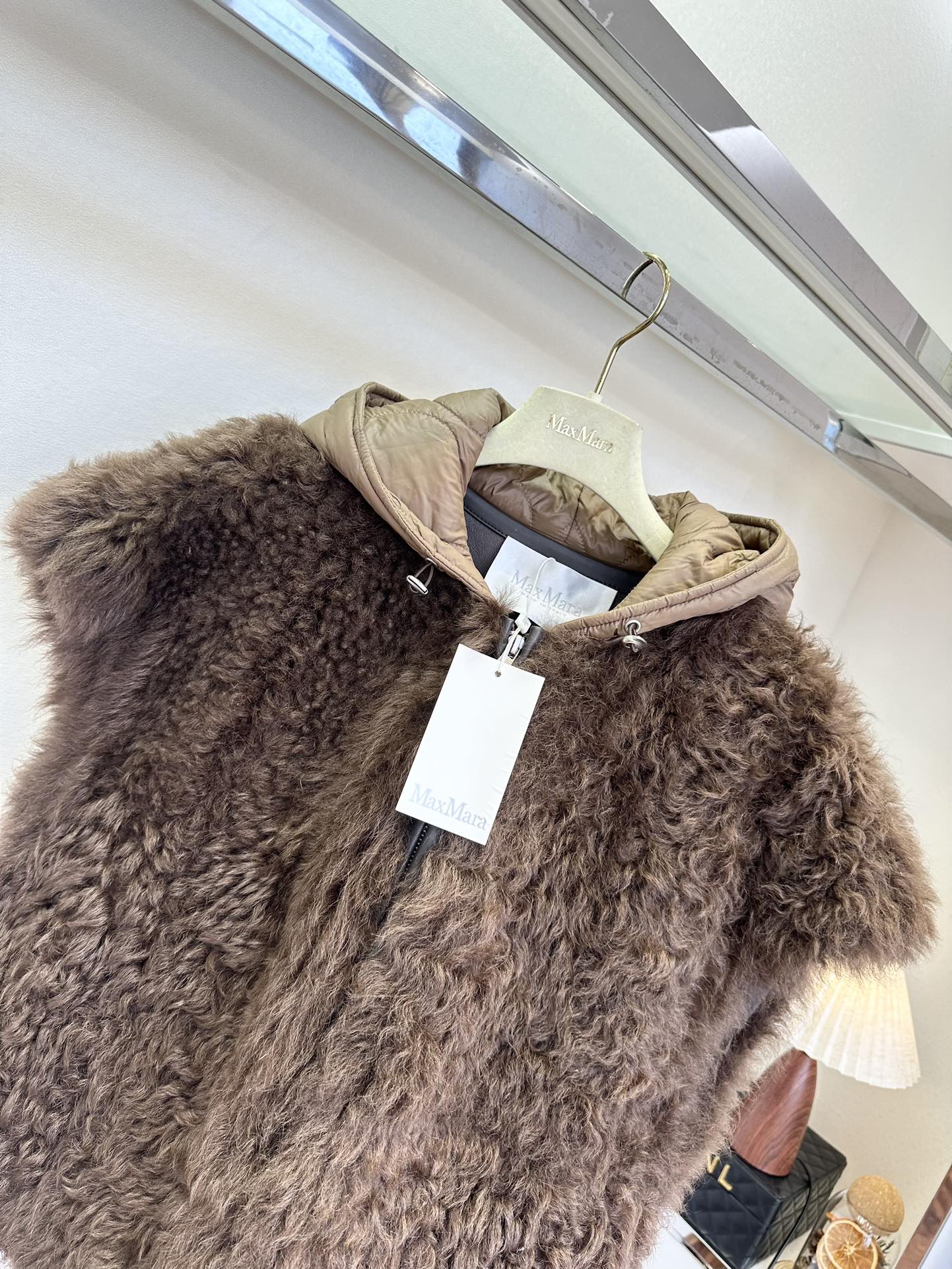 Hooded Toscana Shearling Coat - Korean Style Winter Fashion 9 i1760350841 8558 7