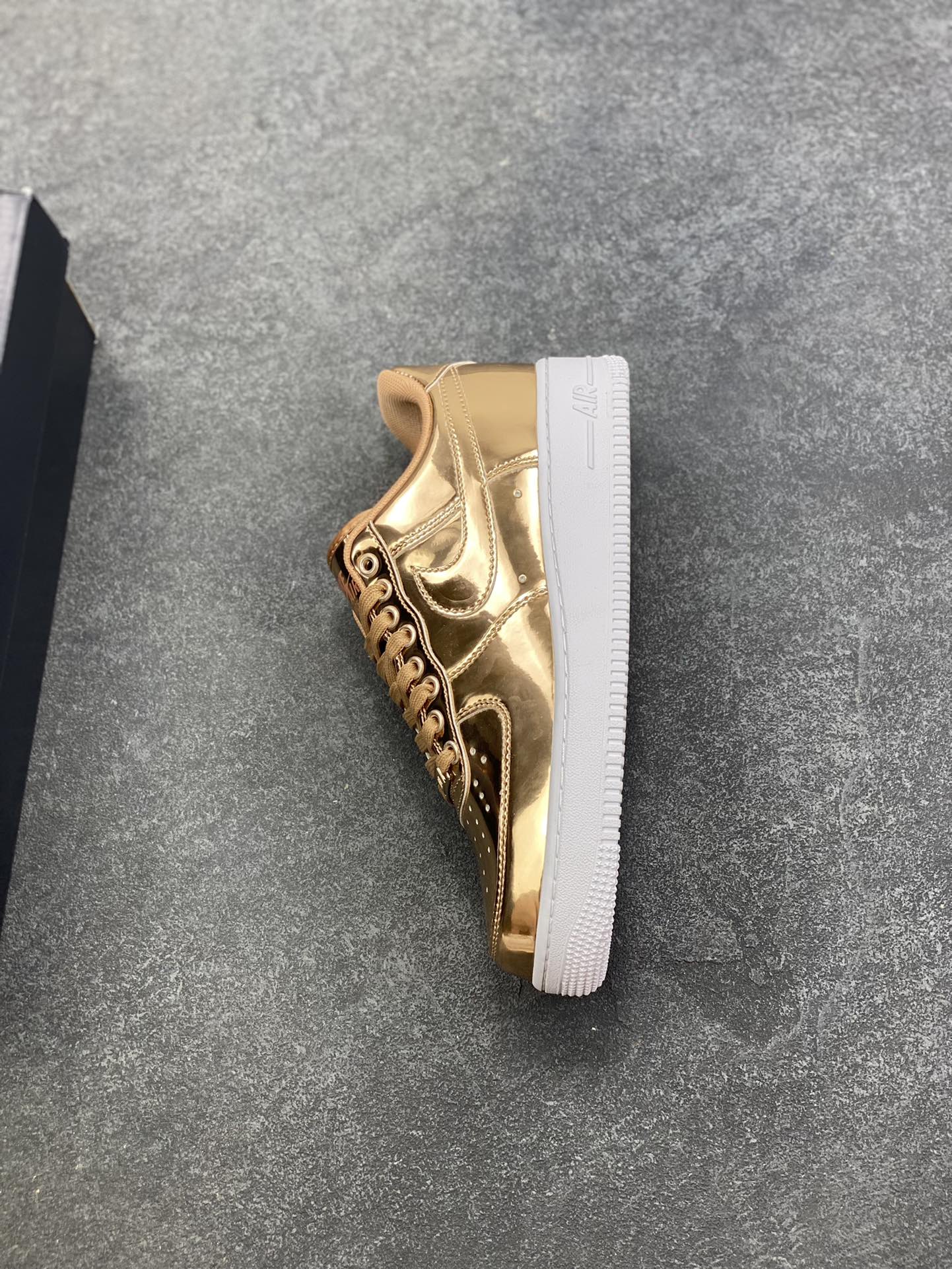 图片[7]-Air Force 1 Low 液态玫瑰金 原楦头原纸板 打造纯正空军版型 #专注外贸渠道 全掌内置蜂窝气垫 #原盒配件 原厂中底钢印、拉帮完美 货号：CQ6566-900 尺码：36 36.5 37.5 38 38.5 39 40 40.5 41 42 42.5 43 44 44.5 45-选品中心