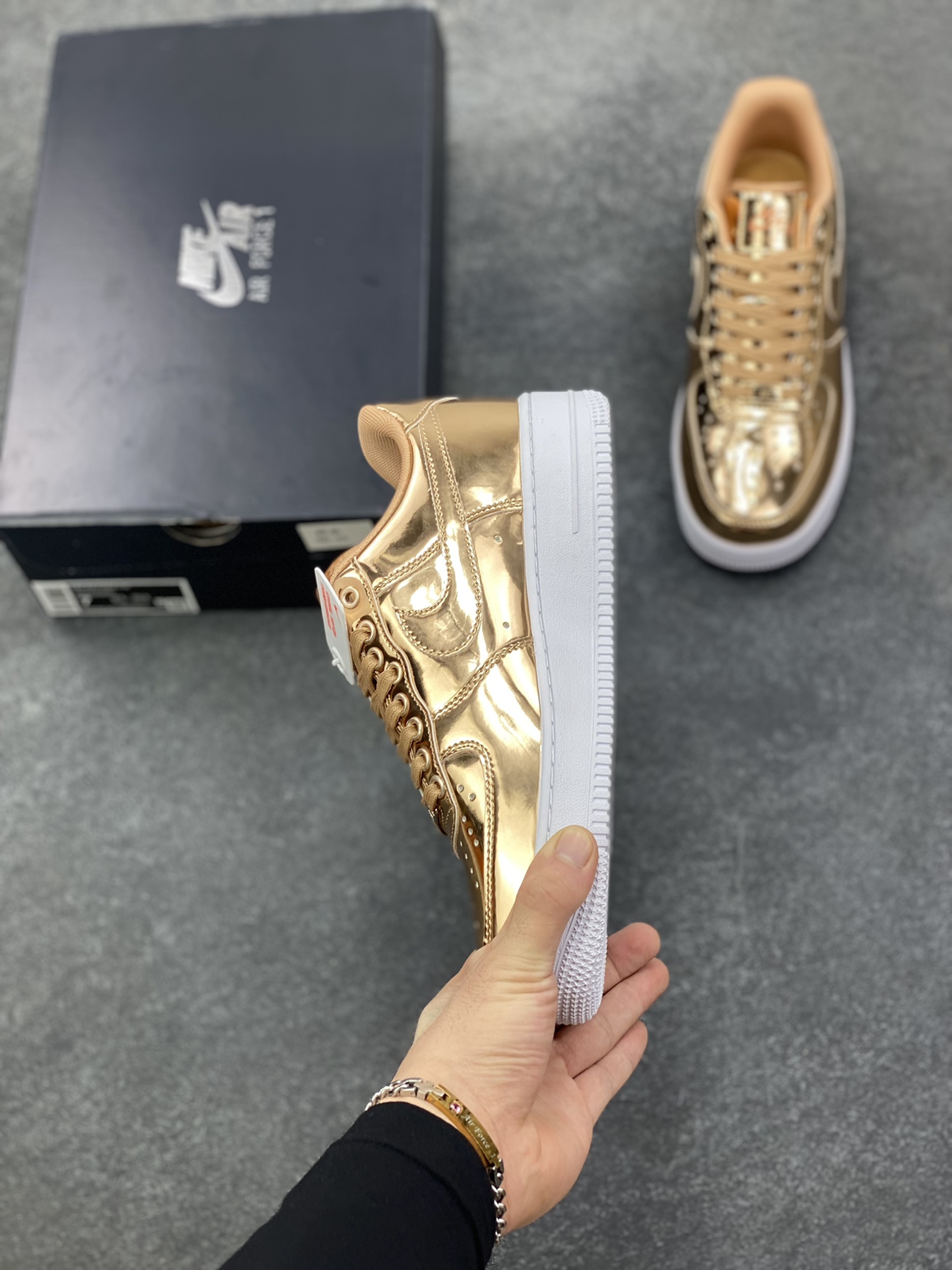 图片[3]-Air Force 1 Low 液态玫瑰金 原楦头原纸板 打造纯正空军版型 #专注外贸渠道 全掌内置蜂窝气垫 #原盒配件 原厂中底钢印、拉帮完美 货号：CQ6566-900 尺码：36 36.5 37.5 38 38.5 39 40 40.5 41 42 42.5 43 44 44.5 45-选品中心