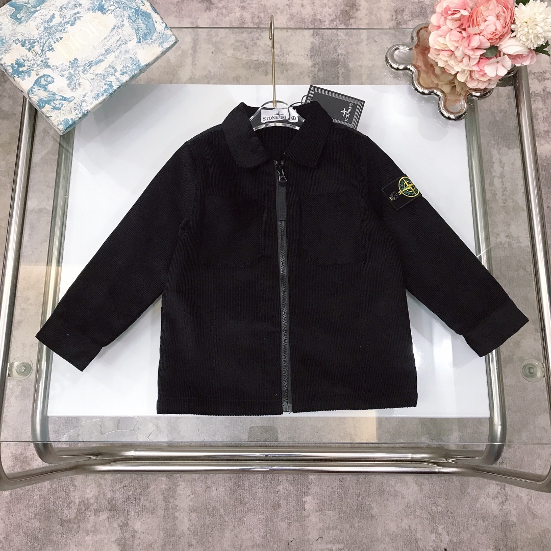 NO:575358,[Ready stock] Size - Stone Island corduroy small lapel jacket, autumn new model ~ limited series, made of corduroy fabric with a strong retro feel ~ vertical grain pattern for a high-end feel + leather logo card embellishment on the sleeve side for a full sense of sophistication ~ Soft and comfortable, simple and fashionable, craftsmanship superimposed, visible high quality, super stylish and good-looking, color brown, black size-120-130-140-150-[CM]  Complete package of 10, clothes, jackets & coats, jackets & coats,19860909【现货发】  尺寸-  石头岛 灯芯绒小翻领夹克外套 秋季新款～限定系列 复古感极强的灯芯绒面料打造～竖纹式尽显高级感+袖侧皮质logo卡标点缀精致感满满～ 柔软舒适 简约时尚 工艺叠加 看得见的高品质 超级有型又好看 颜色棕色 黑色 size-120-130-140-150-【CM】 全套包装10,衣服,jackets & coats,jackets & coats,,Children's