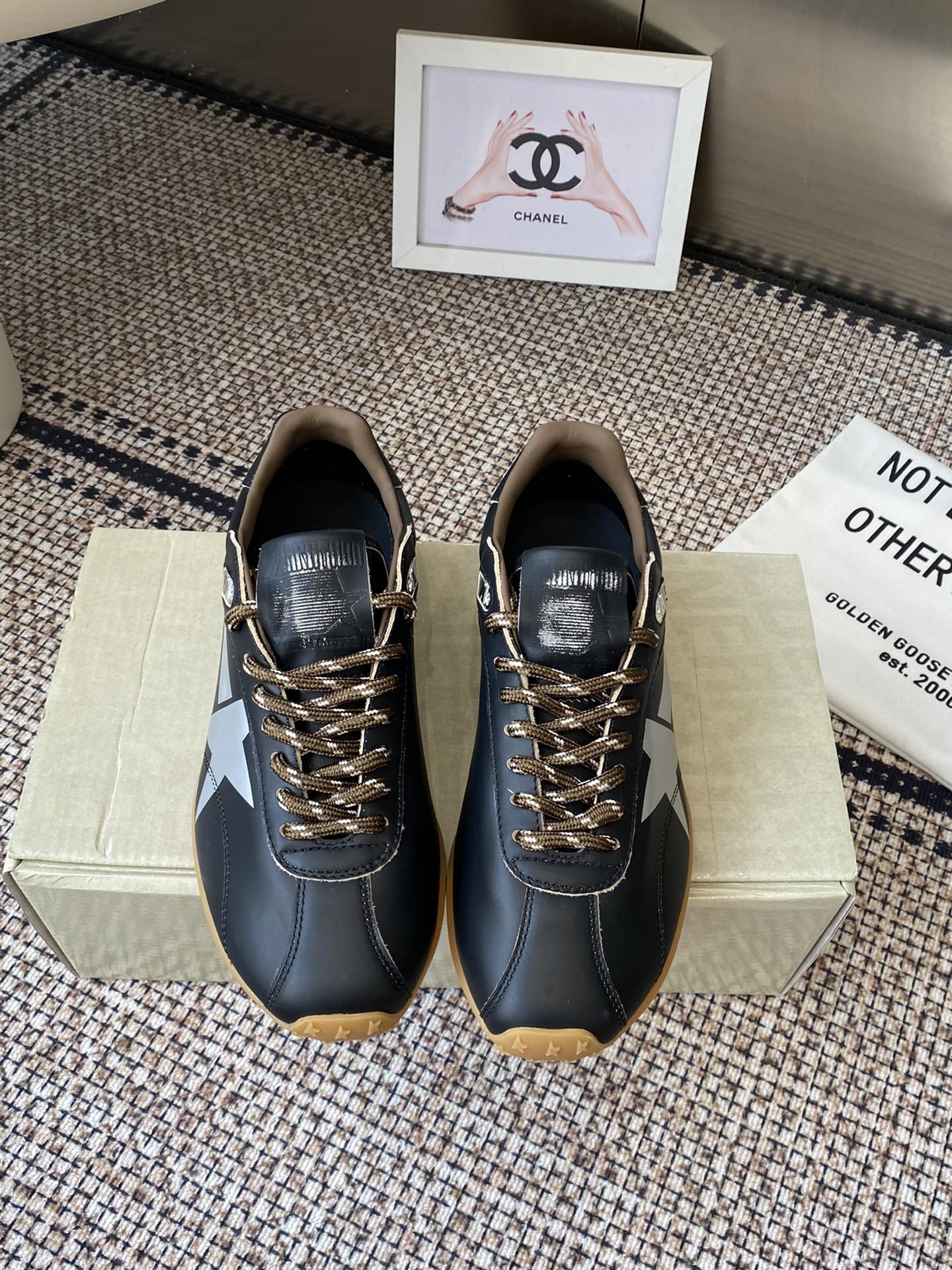 NO:564528,Men's size 40GGDB new top version of casual shoes for couples. The original version of the limited edition in the counter is developed one to one. All details are the same as the original version. Top quality shipment. Classic continuation. Versatile artifact. Personalized graffiti. Size35-44, casual shoes/sports shoes, sneakers.19860909男码40GGDB新款情侣休闲鞋顶级版本 专柜限量款原版一比一开发 所有细节和原版一样 顶级品质出货 经典的延续 百搭神器 个性涂鸦 Size35-44,休闲鞋/运动鞋,sneakers,Women's Shoes