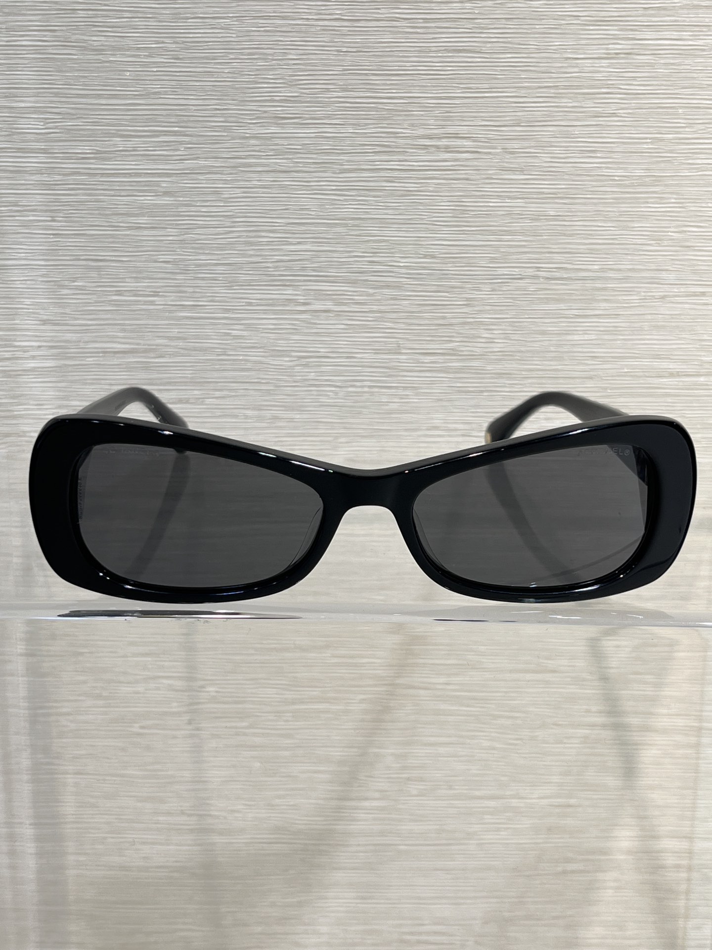 NO:635180,CH9184 sunglasses, the most bow-shaped, Xiaoxiang's new bow-element double-C sunglasses, very retro atmosphere, very suitable for autumn and winter matching, Cardia high-end accessories19860909CH9184墨镜 最蝴蝶结形状 小香新款蝴蝶结元素双C太阳镜 很有复古氛围感,很适合秋冬搭配,,卡迪亚高端饰品,Jewelry