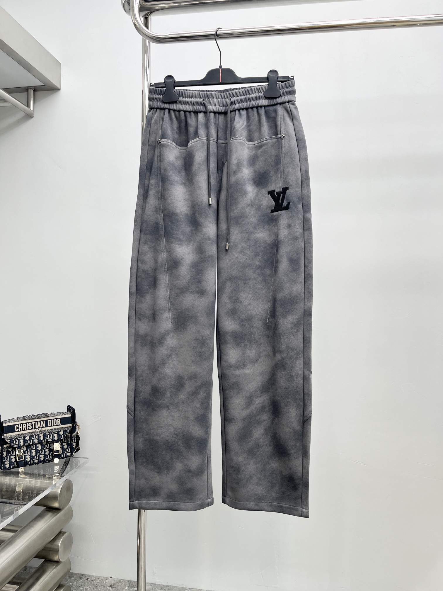 _dVj9s7hWYrscdyOYmT9L2iEouqFUHiM93-H_omg