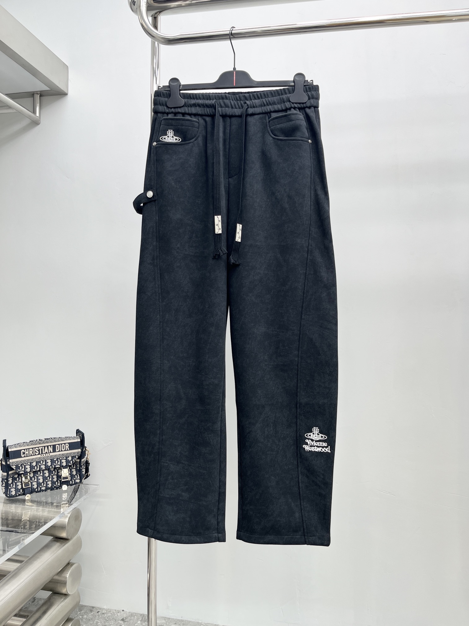 _dzh9snVve06uzHjo7CMEivWbnxcm2EFd5O2Tx8g