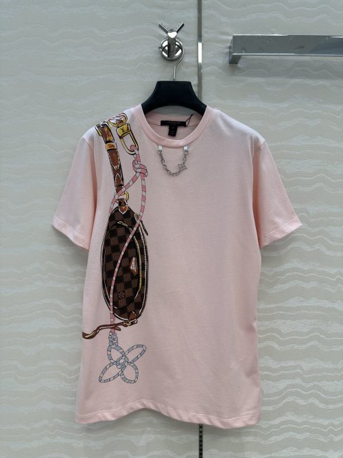 Louis Vuitton Women's Pink Cotton T-Shirt With Crossbody Bag Print 1 Louis Vuitton Women's Pink Cotton T-Shirt With Crossbody Bag Print
