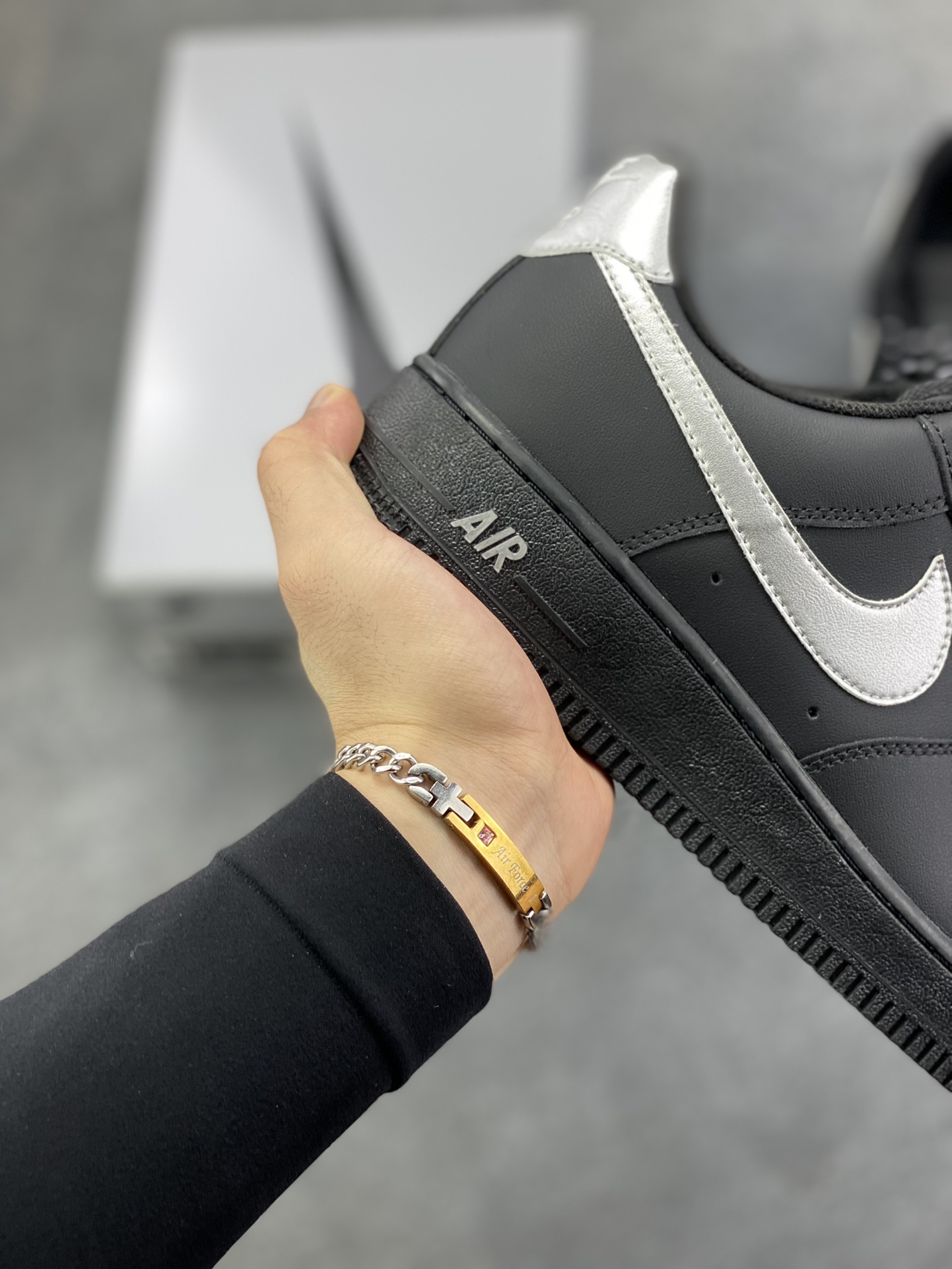 图片[6]-Nike Air Force 1 Low’07 黑银武士 空军一号低帮休闲板鞋 定制皮料 定制鞋盒 原楦原纸板 纯正空军版型 内置全掌气垫 货号：ZH0316-125 尺码：36 36.5 37.5 38 38.5 39 40 40.5 41 42 42.5 43 44 44.5 45-选品中心