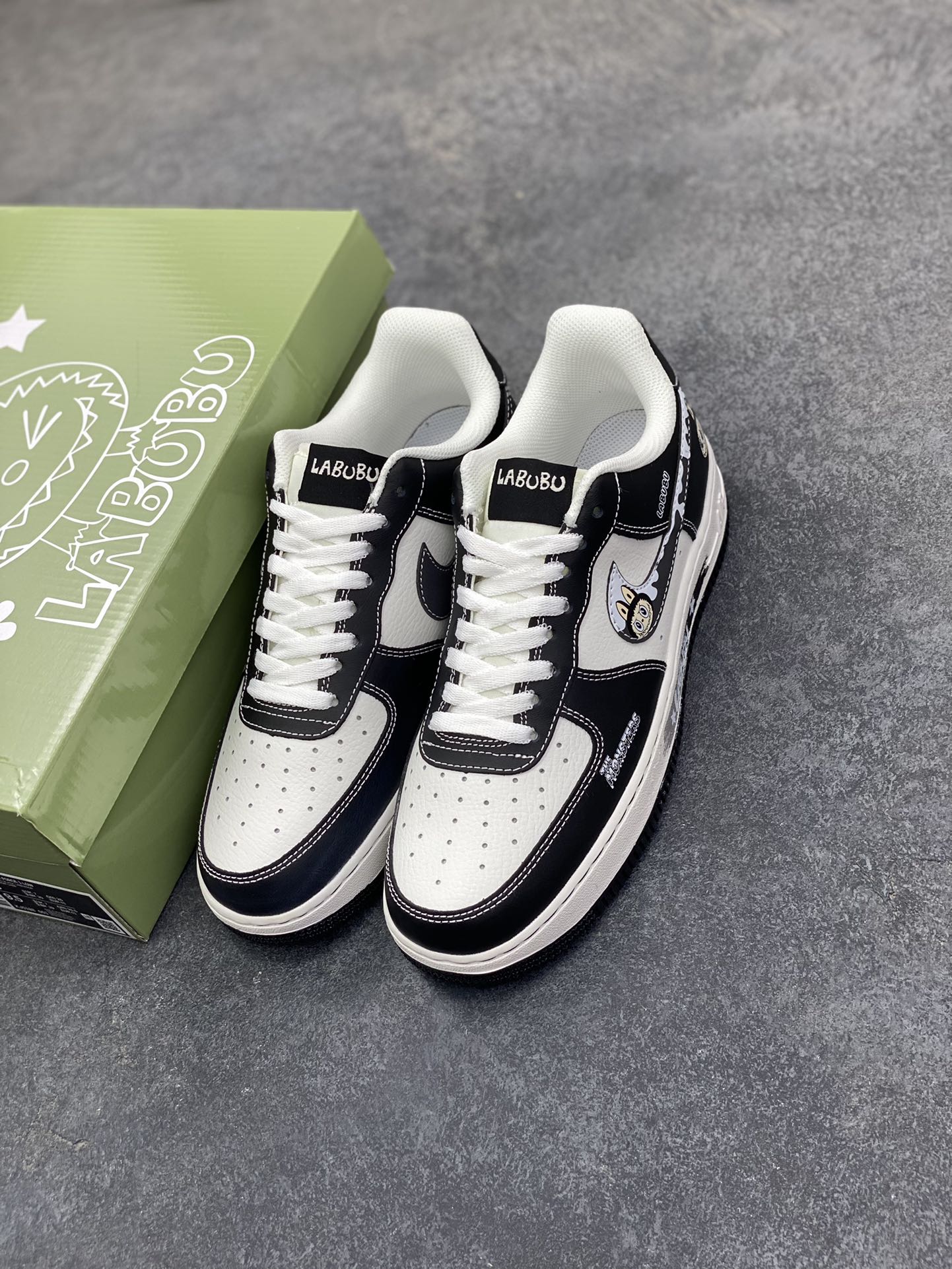 图片[8]-NIke Air Force 1 \’07 Low “黑色涂鸦拉布布”空军一号 低帮 运动鞋 休闲鞋 折边针车 工艺难度大 原楦头原纸板 原装鞋盒 定制五金配件 内置全掌气垫 原厂鞋底 货号：KJ5188-001 尺码：36 36.5 37.5 38 38.5 39 40 40.5 41 42 42.5 43 44 44.5 45-选品中心