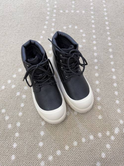 UGG Tasman Waterproof Leather Snow Boots - Lightweight & Comfortable 1 UGG Tasman Waterproof Leather Snow Boots - Lightweight & Comfortable