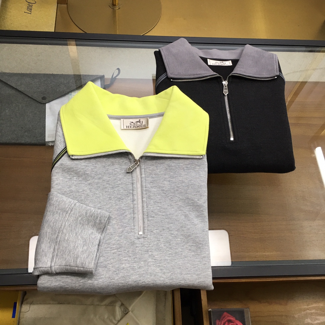 NO:573021,New products at the counter [Aishi] 2025 latest counter sports sweatshirts of the same style, complete with three standards!  The details are perfect and exquisite, and the workmanship is impeccable!  The latest original high-density terry embroidery is very exquisite and high-end. It is made of super soft one-piece knitted fabric, which feels very smooth and comfortable. The fabric is stiff, wrinkle-resistant and wear-resistant, moisture-absorbent, warm and breathable. It has original metal hardware accessories. The upper body is neat and stylish, regular fit. Gray, black, size M-3XL.,,hoodie,sweatshirts,alexander wang19860909专柜新品【爱士】 2025最新专柜同款运动卫衣, 三标齐全！细节完美精致,做工无可挑剔！最新原版高密度毛巾绣非常精致高档,采用超柔软一体织针织面料,手感非常柔顺舒适,面料挺括抗皱耐磨,吸湿保暖透气,原版金属五金辅料.上身利落有型,常规版型. 灰色,黑色, 码数M-3XL.,,hoodie,sweatshirts,alexander wang,Men's clothing