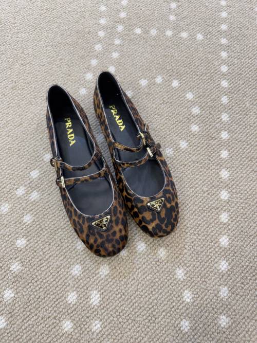 Prada Women's HD00350 Flat Mary Jane Shoes with Leopard Print and Buckle 1 Prada Women's HD00350 Flat Mary Jane Shoes with Leopard Print and Buckle