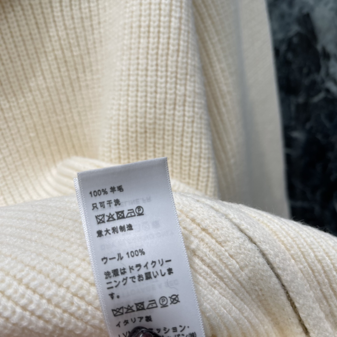 CE 25秋冬新款 连帽刺绣针织开衫 经典 logo图案章仔装饰下摆字母logo提花点缀yb开模logo