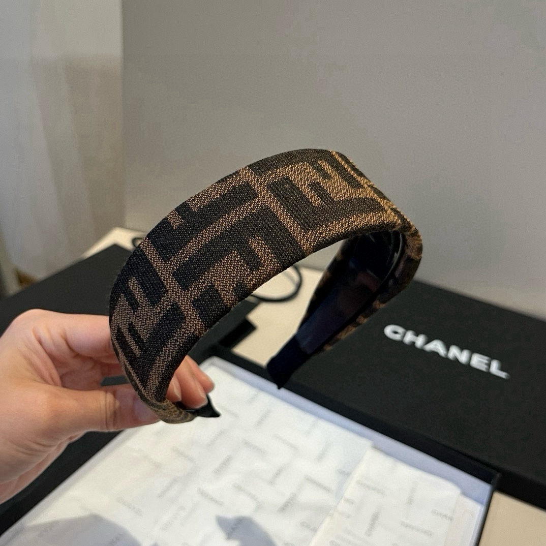 NO:555213,FD Fendi new hairband hairpins, hairpins, fendi, hairpins19860909FD芬迪新款发箍发夹,发夹,fendi,hairpins,accessory