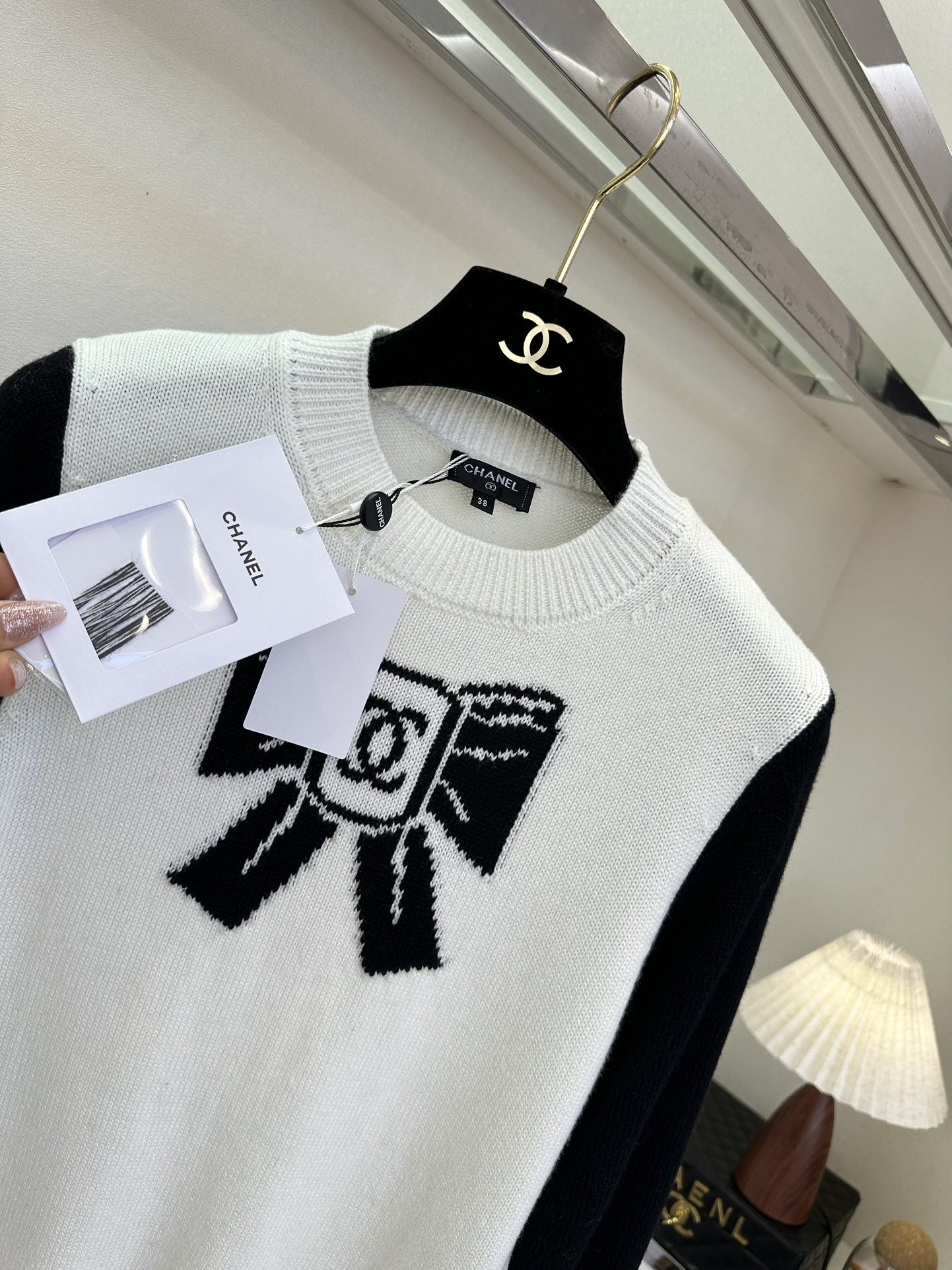 25 F 小香黑白撞色 长袖针织套头毛衣 羊毛面料 内搭单穿都很可 ² ●SIZE s m l●