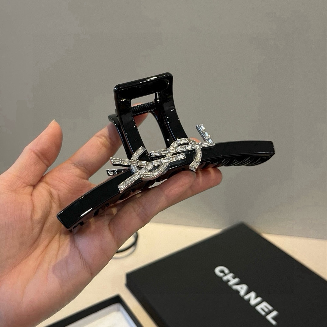 NO:555226,YSL Saint Laurent new hairpin hairpins, hairpins, saint laurent, saint laurent, hairpins19860909YSL圣罗兰新款发夹发夹,发夹,saint laurent,saint laurent,hairpins,accessory