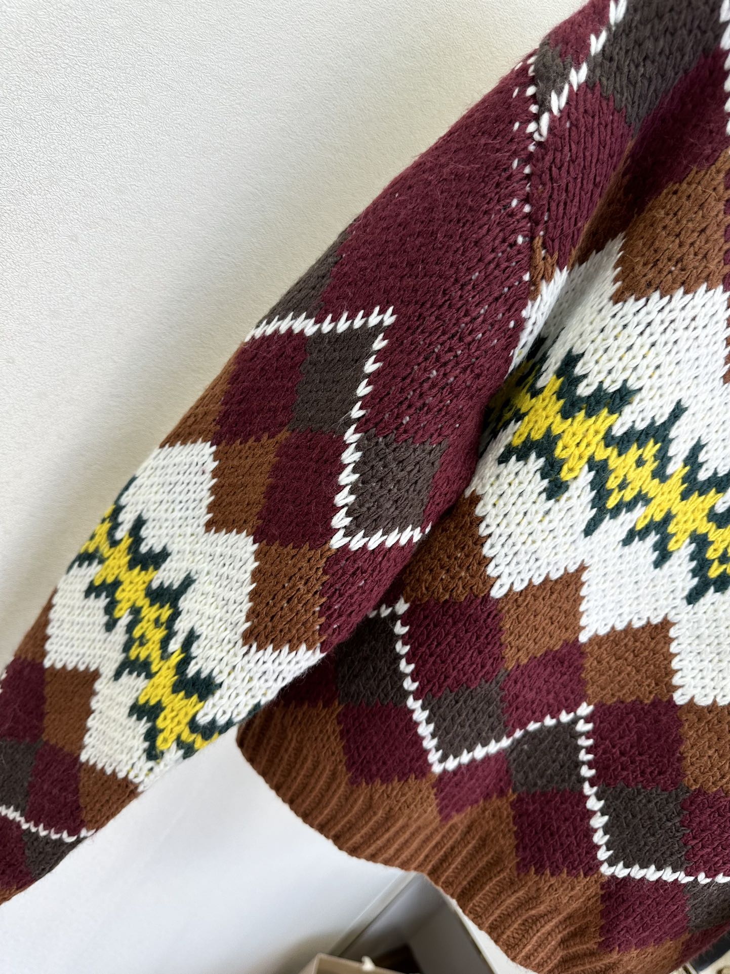 25 F 秋冬新款费尔岛提花羊毛针织毛衣 一眼就被这配色深深吸引住了 粗纹路的执法 好显高级² ●SIZ