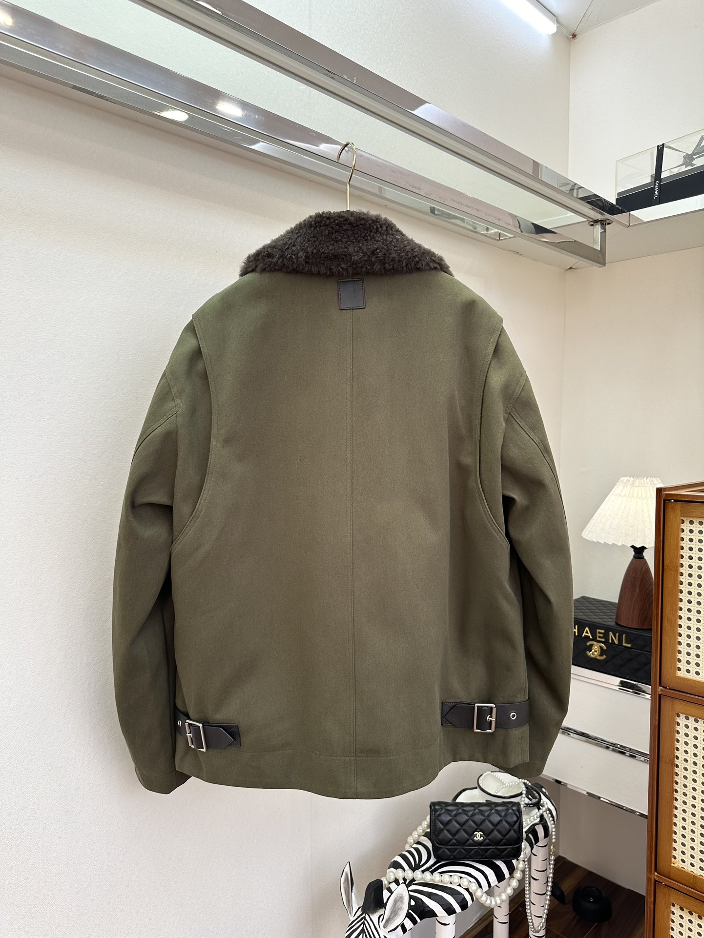 25 F 罗意威冬季新品 拼接托斯卡纳小翻领，内里填充太空棉材质 进口棉质冲锋面料 防风和保暖性都很强 