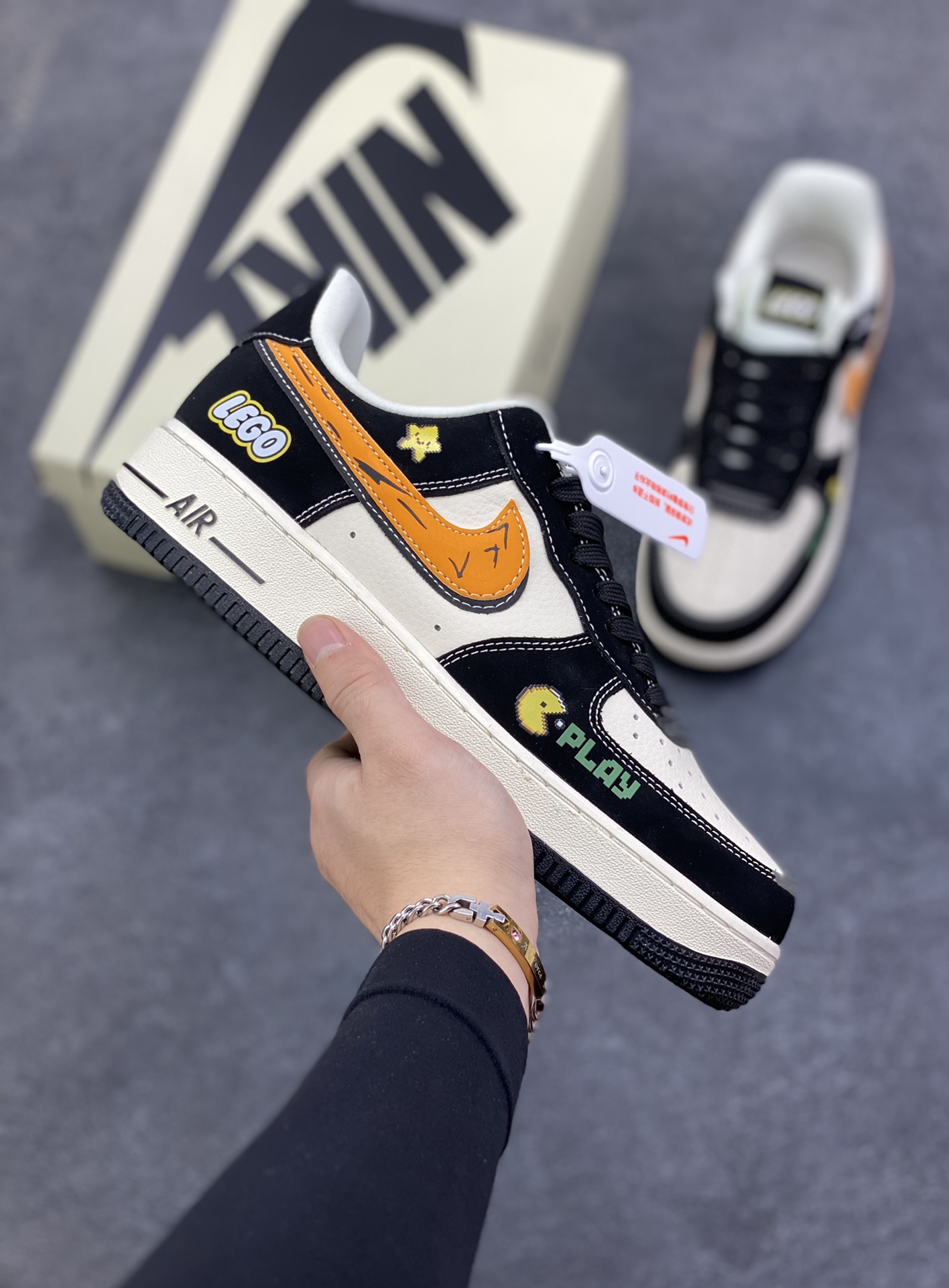 NIke Air Force 1 \'07 Low “黑黄双勾”空军一号 低帮 运动鞋 休闲鞋 折边针车 工艺难度大 原楦头原纸板 原装鞋盒 定制五金配件 内置全掌气垫 原厂鞋底 货号：DD1982-311 尺码：36 36.5 37.5 38 38.5 39 40 40.5 41 42 42.5 43 44 44.5 45-选品中心