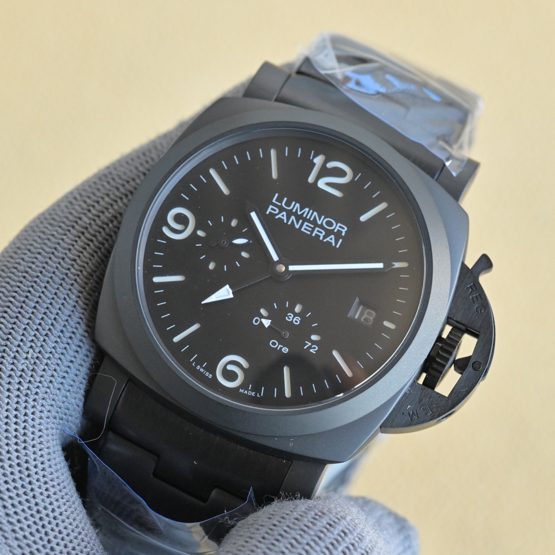 NO:552889,White steel belt V7 new product Panerai's latest Panerai Brand: Panerai Movement type: automatic mechanical true kinetic energy Movement model: Seagull 2555 Table diameter: 44mm Case material: AISI 316L stainless steel,19860909白 钢带 V7新品 沛纳海最新沛纳海 品牌:沛纳海 机芯类型:自动机械真动能 机芯型号:海鸥2555 表径:44mm 表壳材质:AISI 316L精钢,,Watch