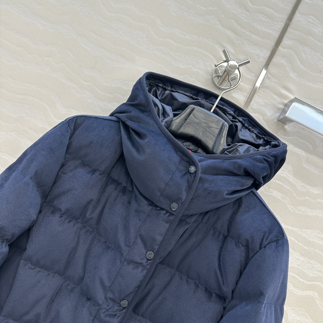 羽绒服主推款❤️原单品质Mo秋冬必入宝石蓝Barante小蛮腰腰羽绒服！原版定制进口丝绒面料质感柔软细腻