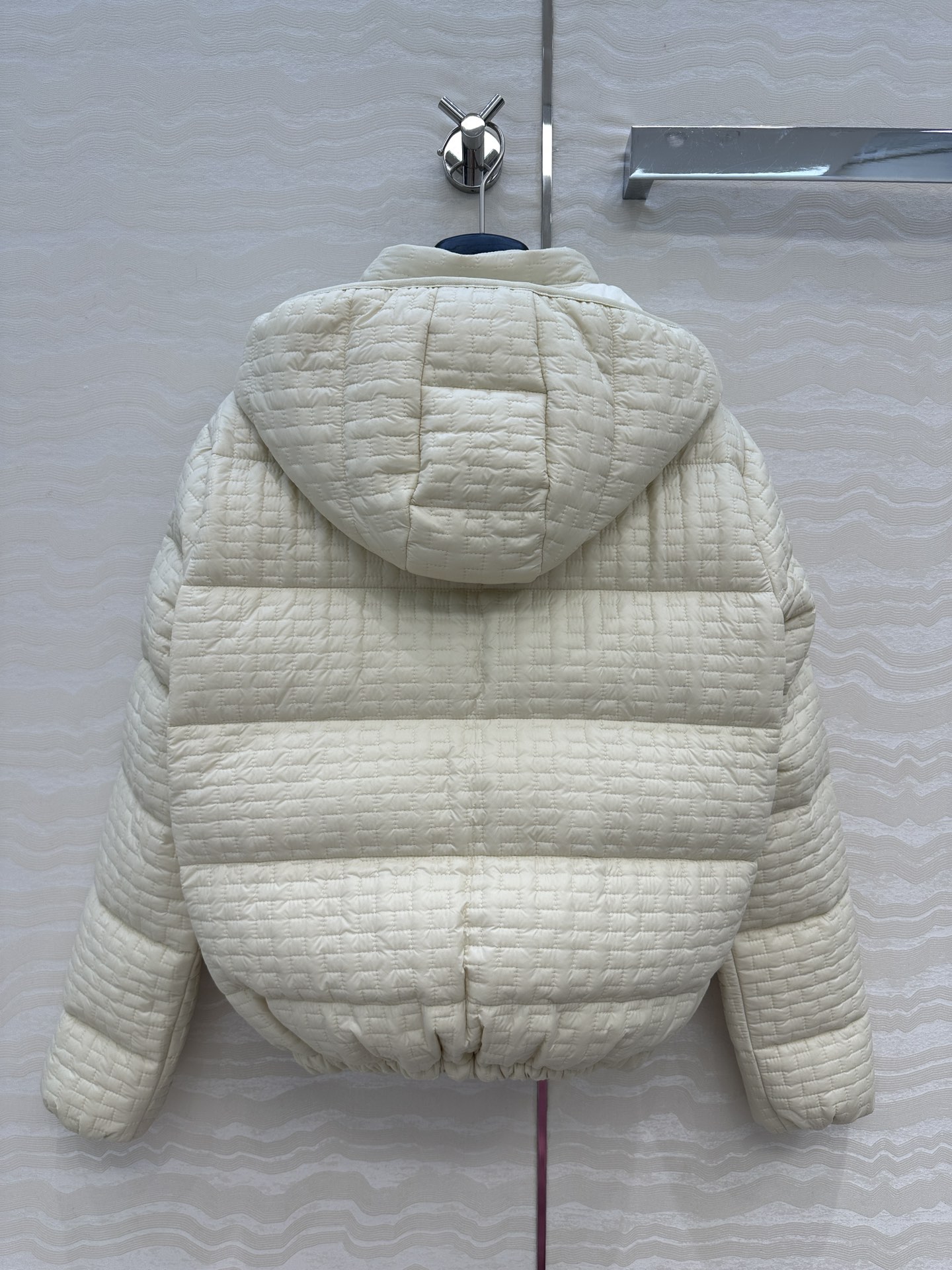 羽绒服主推款❤️原单品质Mo秋冬必入奶油华夫格羽绒服！原版定制亮面记忆丝质感柔软细腻超赞！饼干格缝隙收腰