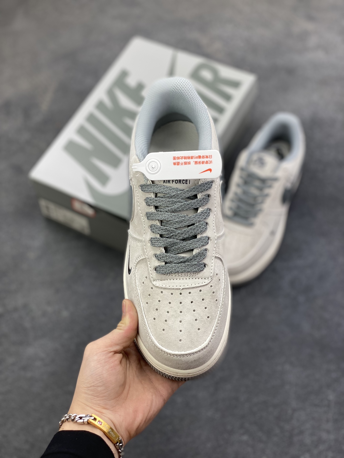 图片[2]-Nike Air Force 1 Low 空军一号低帮百搭休闲运动板鞋。柔软、弹性十足的缓震性能和出色的中底设计，横跨复古与现代的外型结合，造就出风靡全球三十多年的Force 1，直到今天还深受青睐。 货号：WW5021-627 尺码：36 36.5 37.5 38 38.5 39 40 40.5 41 42 42.5 43 44 44.5 45-选品中心