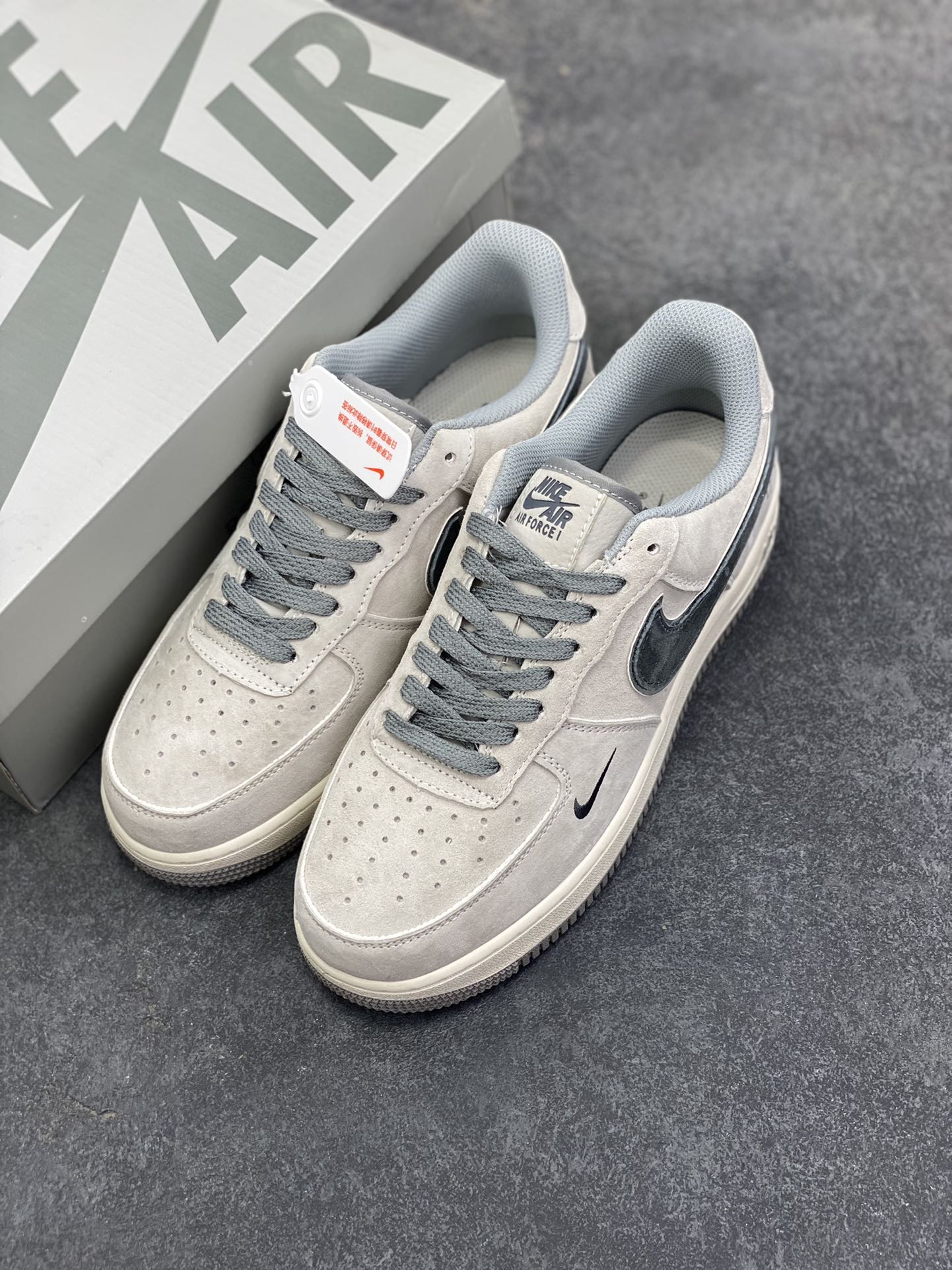 图片[8]-Nike Air Force 1 Low 空军一号低帮百搭休闲运动板鞋。柔软、弹性十足的缓震性能和出色的中底设计，横跨复古与现代的外型结合，造就出风靡全球三十多年的Force 1，直到今天还深受青睐。 货号：WW5021-627 尺码：36 36.5 37.5 38 38.5 39 40 40.5 41 42 42.5 43 44 44.5 45-选品中心