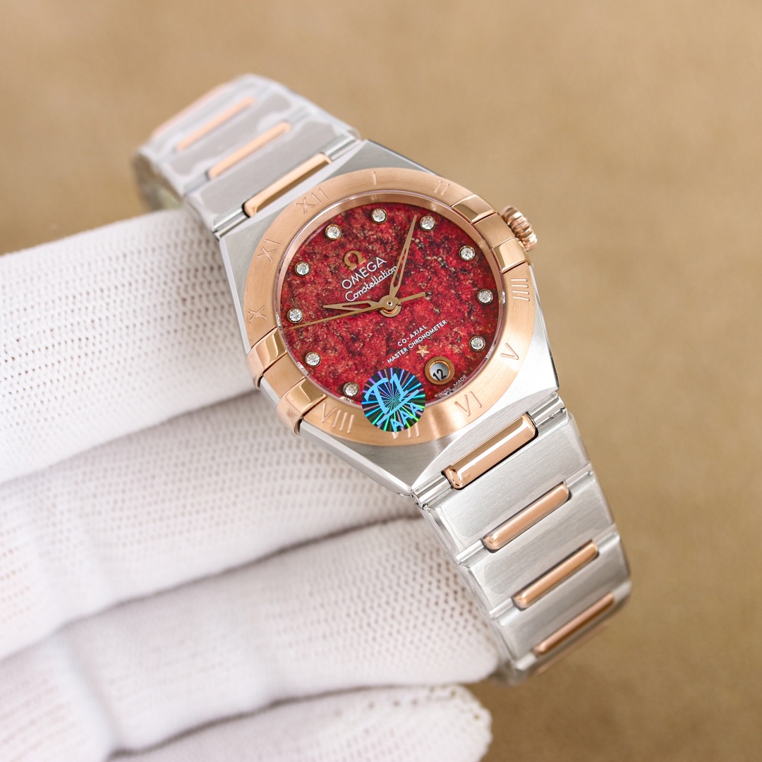 NO:552909,Platinum Diamond 50 New Product [Celebration] [Celebration] Leading the Fifth Generation of Omega Constellation (29mm) Perfect Work!  Original disassembly, all-round official synchronization!  More nuanced aesthetic design and more humane details!  It is equipped with a coaxial movement (extremely stable) with higher accuracy and shock-absorbing capabilities. The innovative adjustable buckle can extend the bracelet by an additional 2 mm, easily and conveniently adapt to the wearing needs. Double-cut sapphire mirror. The authentic molded case and strap are CNC polished using 316L stainless steel, and the cost is far higher than other versions on the market!  The claws are slender, and the polished metallic luster is in sharp contrast with the delicate brushed metal texture of the case, highlighting the texture of the watch!  ,,omega19860909白 金 钻50 新品[庆祝][庆祝]引领第五代欧米茄星座（29mm）完美之作！原装拆解,全方位同步官方！更细致入微的美学设计和更人性化细节！搭载同轴机芯（极其稳定）具备更高的精准度和避震能力.创新的可调节表扣可以让表链额外延长2毫米,轻松便捷地适应佩戴需求.双卜蓝宝石镜面.正品开模的表壳表带,采用316L精钢CNC打磨,造价远超市面其他版本！托爪更为纤细,抛光后散发的金属光泽与表壳细腻的金属拉丝纹理形成鲜明的对比,凸显出腕表的质感！,,omega,Watch