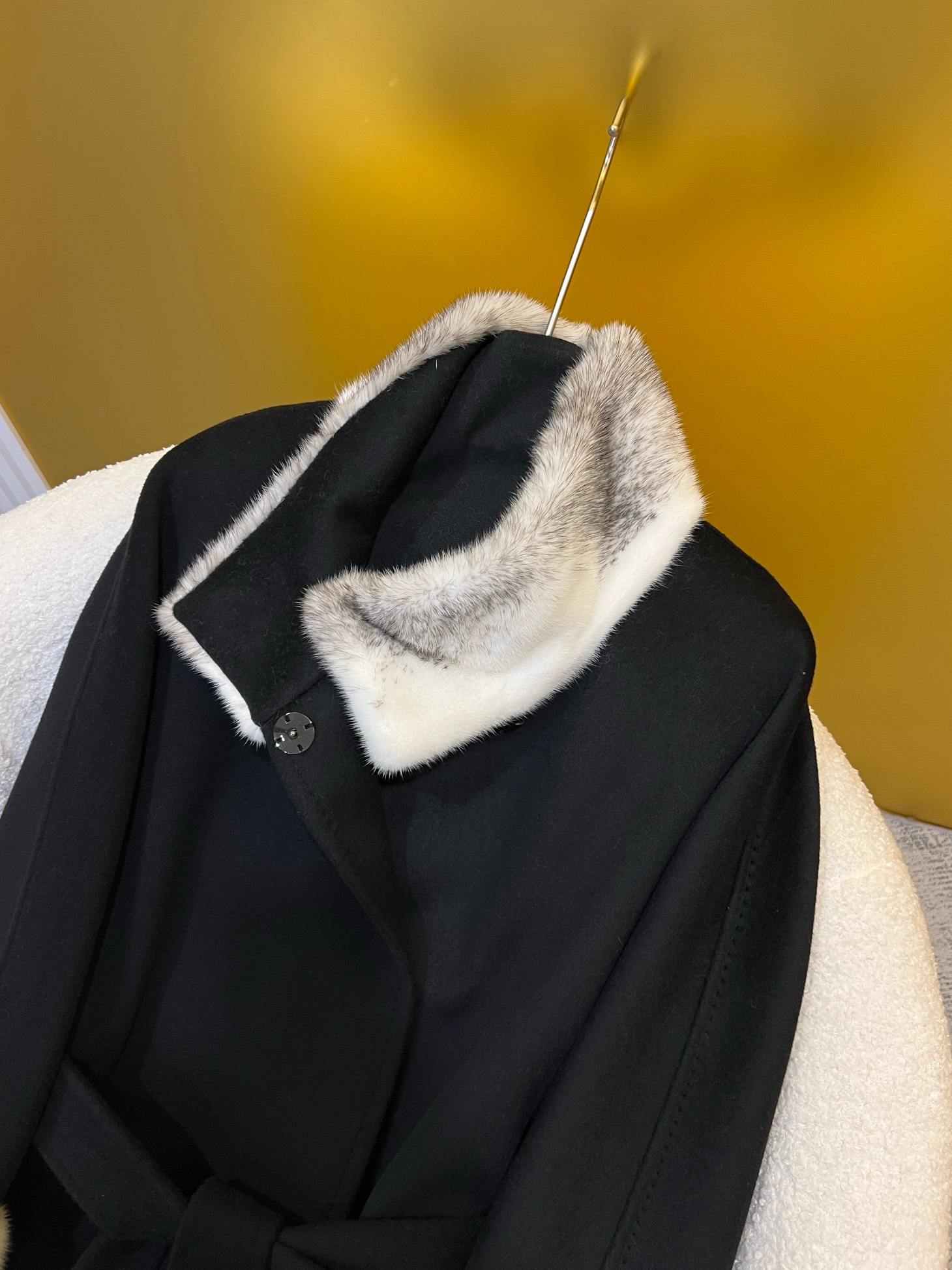 Elegant Mink Cashmere Coat with Silk Cotton Liner - Italian Hepburn Style 8 i1760772119 8458 7