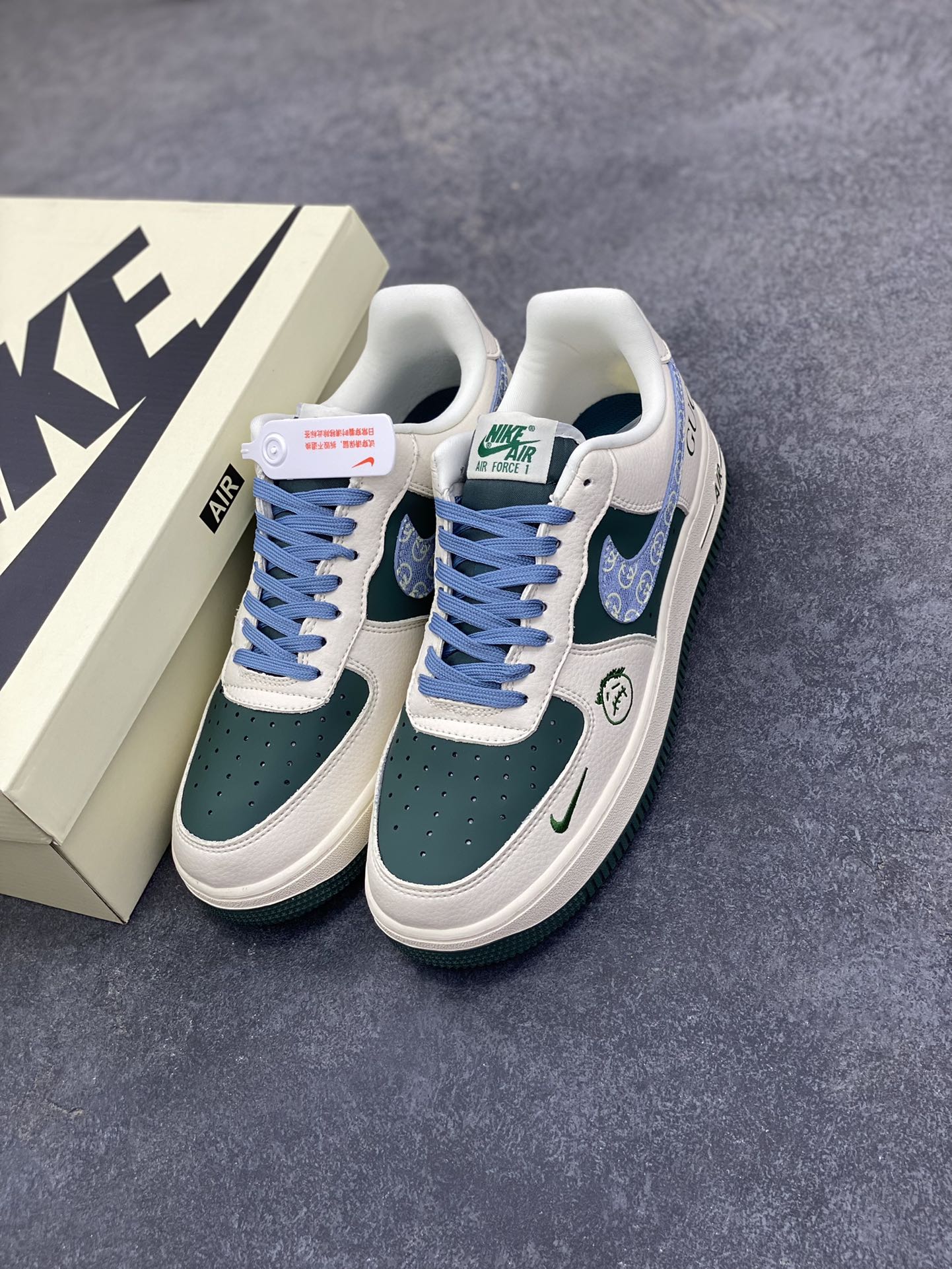 图片[8]-NIke Air Force 1 \’07 Low “古驰联名——米绿花布勾”空军一号 低帮 运动鞋 休闲鞋 折边针车 工艺难度大 原楦头原纸板 原装鞋盒 定制五金配件 内置全掌气垫 原厂鞋底 货号：DD1982-300 尺码：36 36.5 37.5 38 38.5 39 40 40.5 41 42 42.5 43 44 44.5 45-选品中心