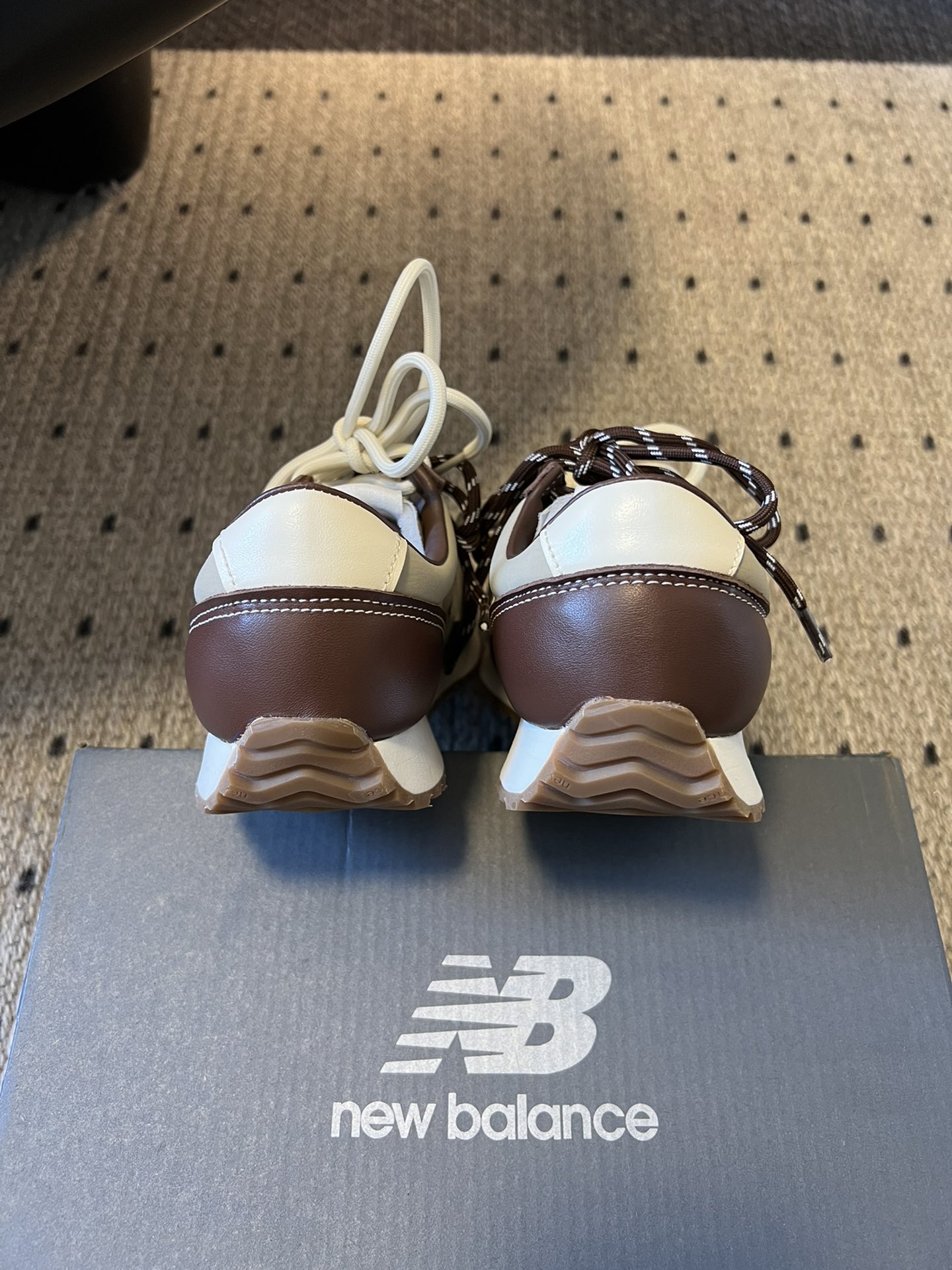 New Balanc*NB x山下有松联名款运动鞋携手山下有松推出的 471联名款气延续 Songmon