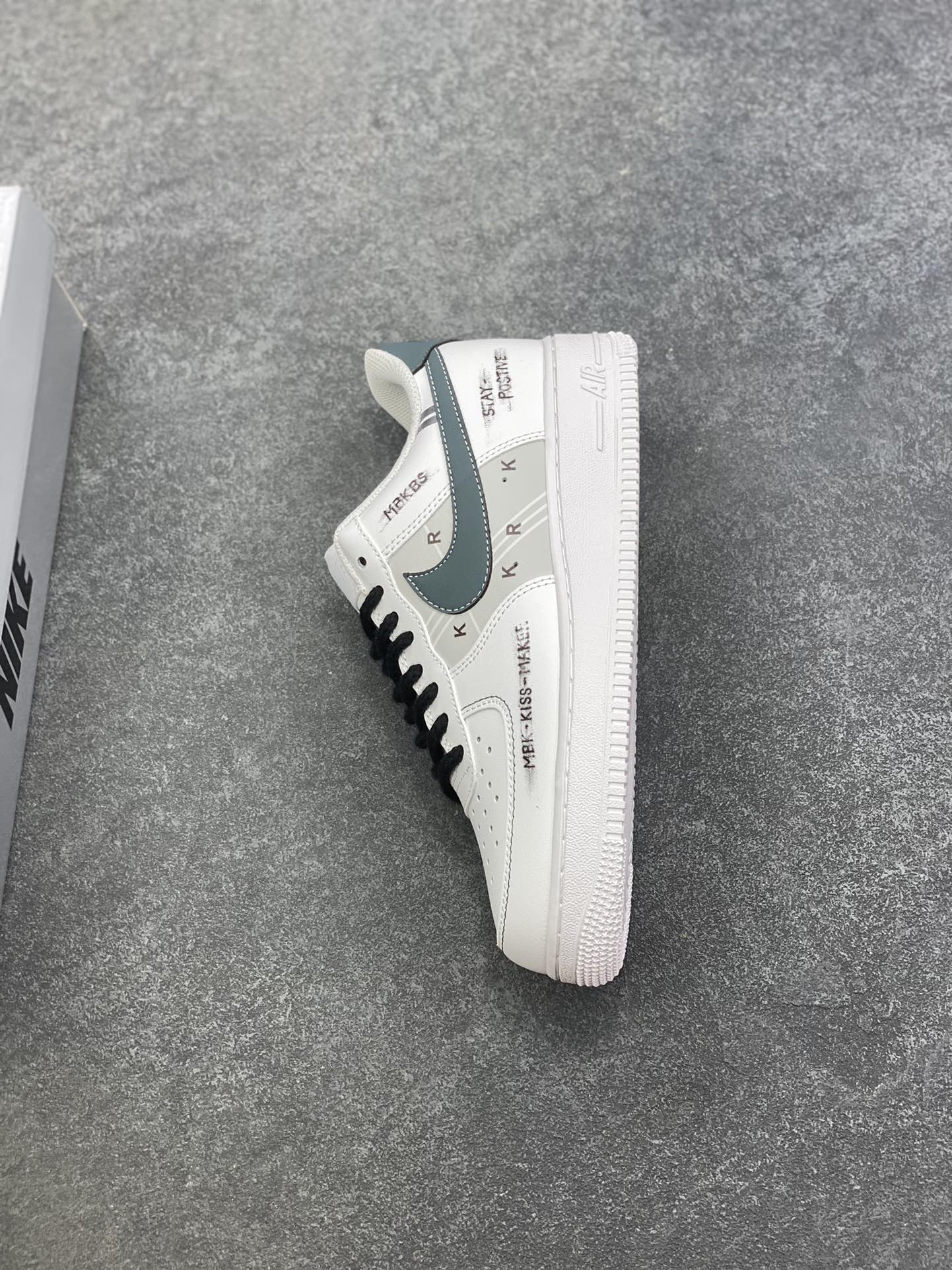 图片[7]-Nike Air Force 1 Low’07 简墨 空军一号低帮休闲板鞋 定制皮料 定制鞋盒 原楦原纸板 纯正空军版型 内置全掌气垫 货号：ZH0316-127 尺码：36 36.5 37.5 38 38.5 39 40 40.5 41 42 42.5 43 44 44.5 45-选品中心