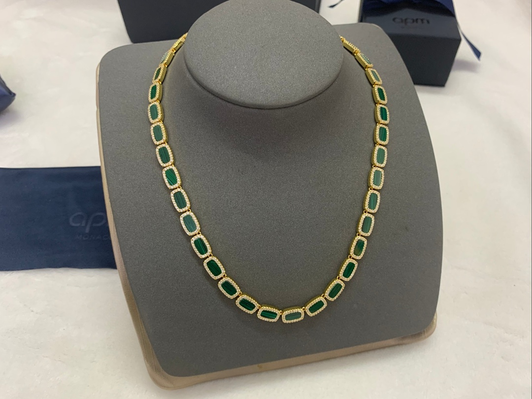 APm Monaco孔雀石项圈时尚前卫几何设计感饰品礼物。