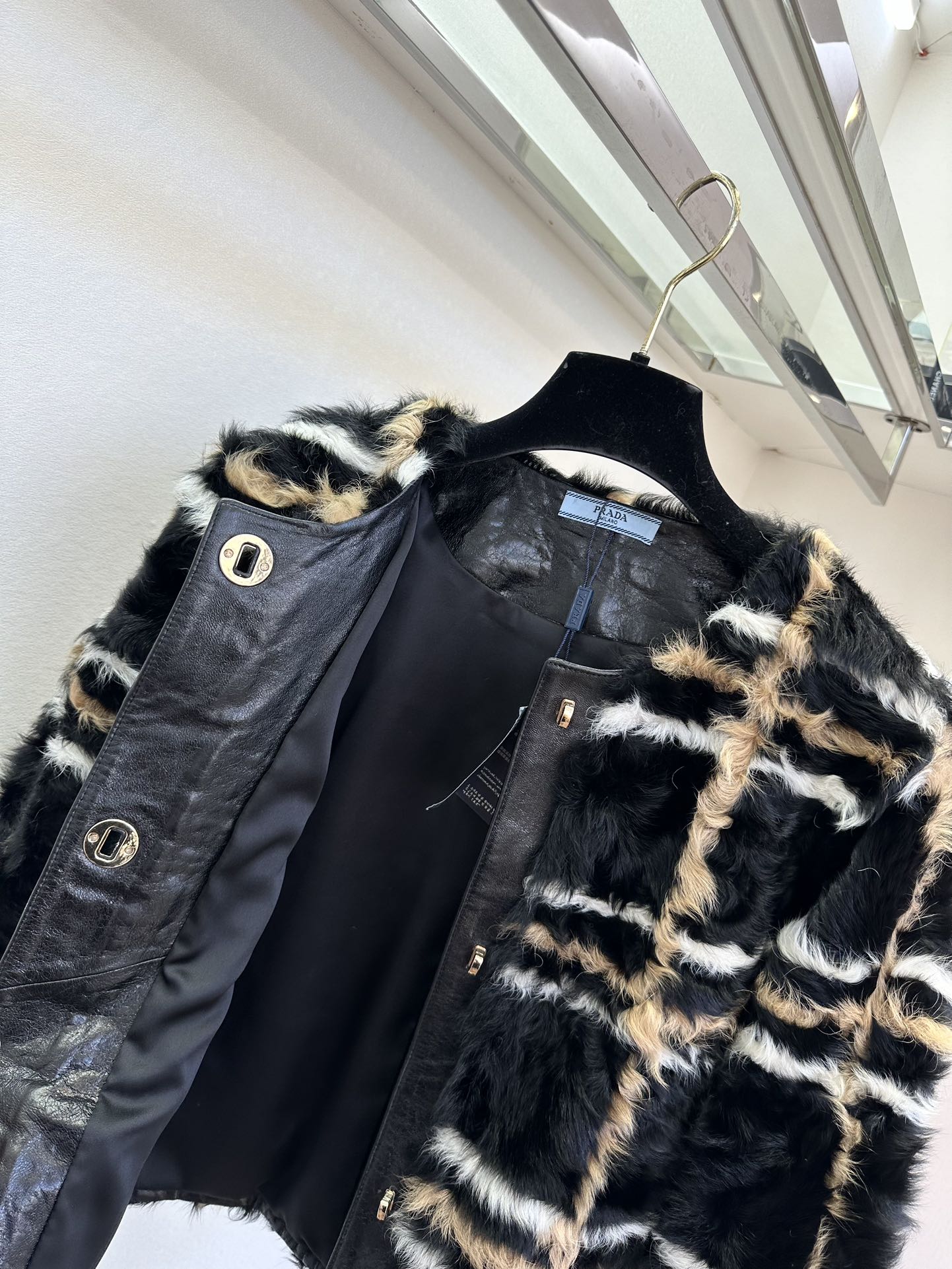 Prada Australian Lamb Fur Coat - Warm, Luxurious, and Stylish 6 i1760943461 8415 4
