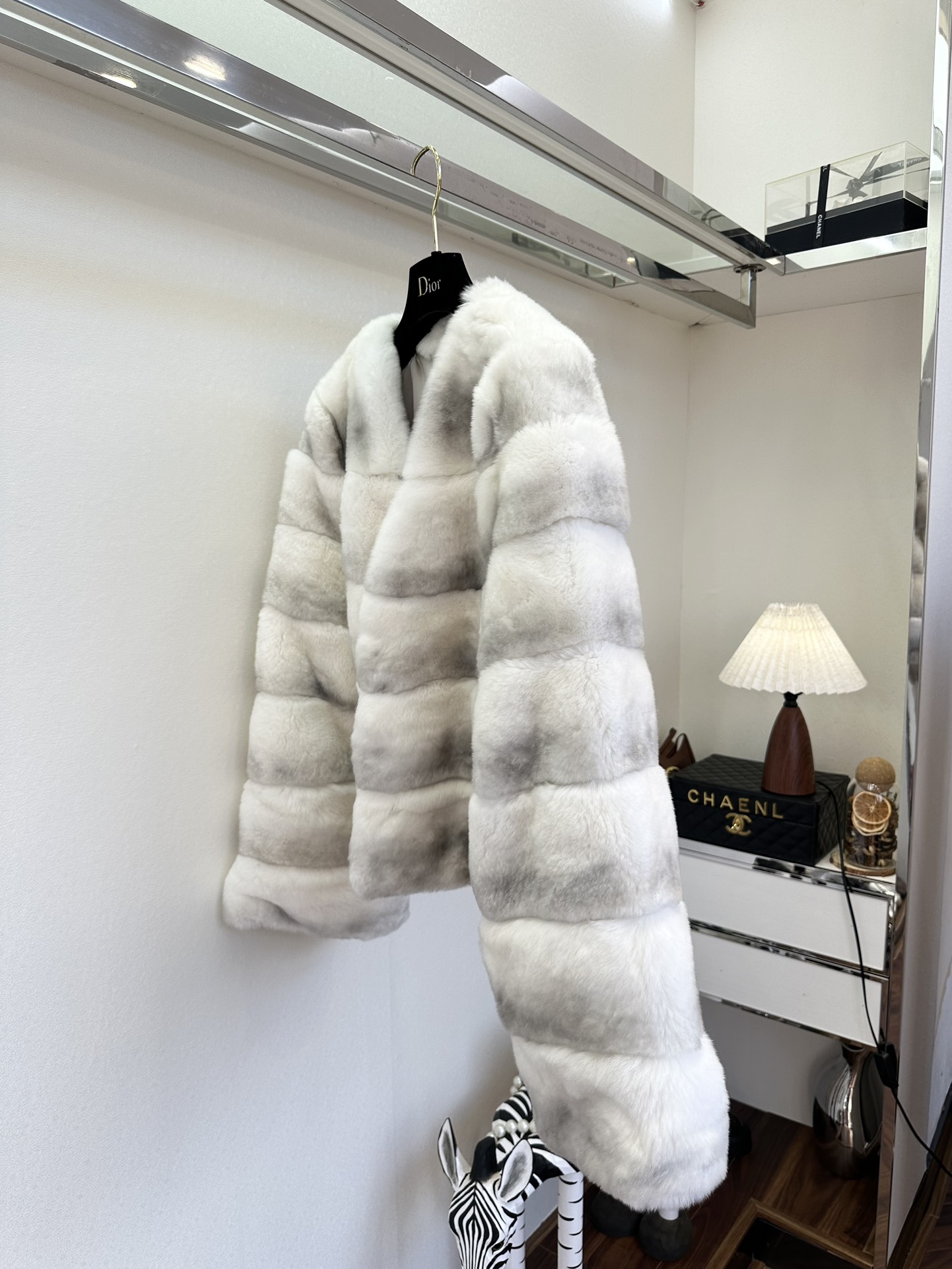 Genuine Rabbit Fur Coat Women's Winter Warm Thickened Fur One Body Jacket 4 i1760946459 3443 2