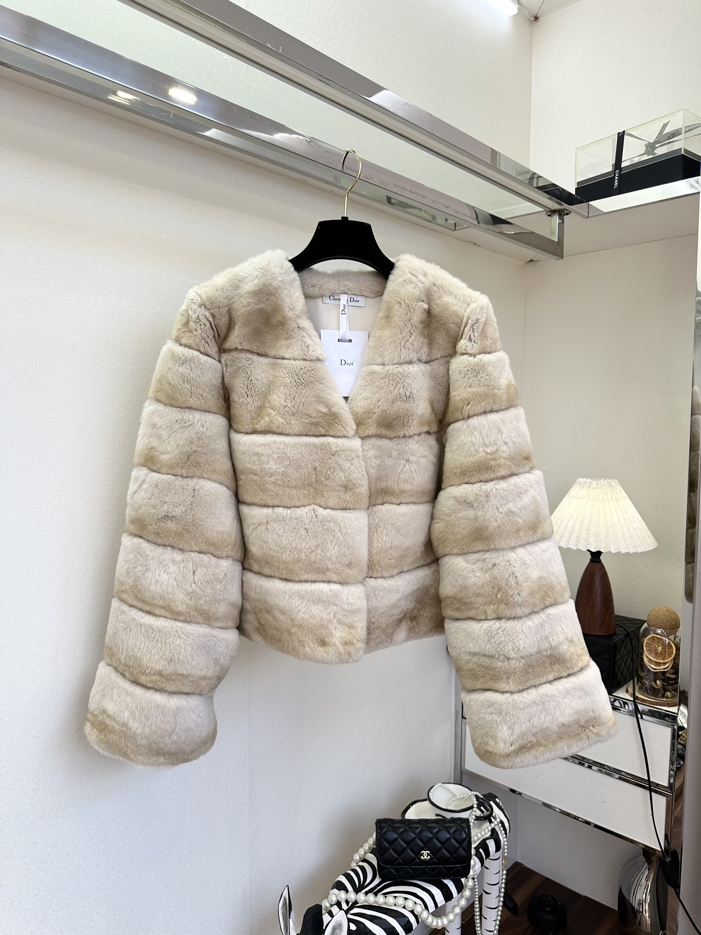 Luxurious Rex Rabbit Fur Coat: Warm, Soft, and Elegant Winter Outerwear 2 i1760946986 6198 0