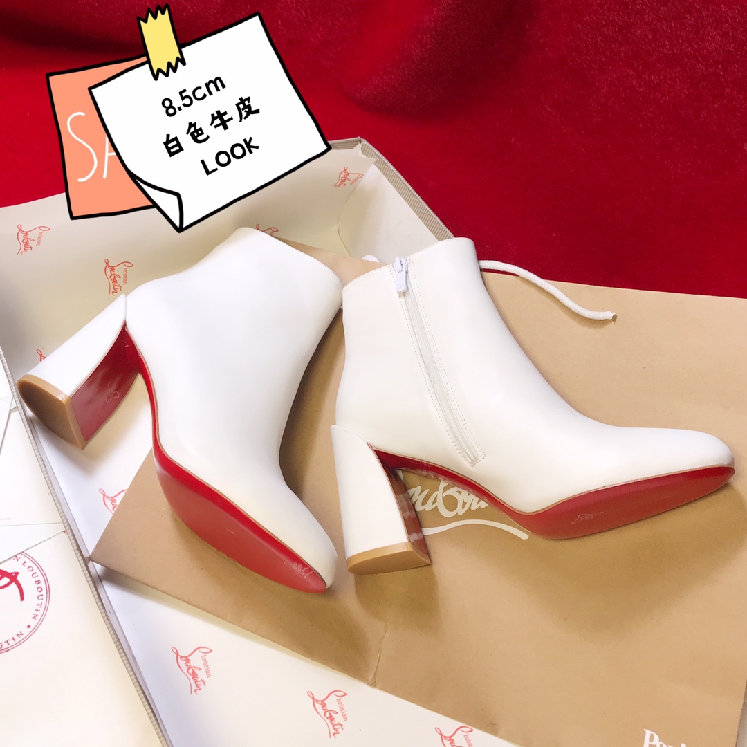 NO:574049,High-end customized autumn and winter boots series!  Imported calfskin H8.5Cm, size 35-42. Each foot is made of rose leather. 319-15 imported white calfskin. Private model trademark zipper. Standard European code Reference:319-15 Color:white Material:halfcow Leather Lining:sheep leather Heel heigh:8.5Cm Sole:leather sole Size:EUR 35-42 (US 4-11):,,christian  louboutin,boots,cowhide19860909高端订制 秋冬靴系列！ 进口小牛皮H8.5Cm,尺码35-42码.一只脚一块皮玫..319-15进口白色小牛皮.私模商标拉链 标准欧码 Reference:319-15 Color:white Material:halfcow Leather Lining:sheep leather Heel heigh:8.5Cm Sole:leather sole Size:EUR 35－42（US 4一11) :,,christian louboutin,boots,cowhide,Women's Shoes